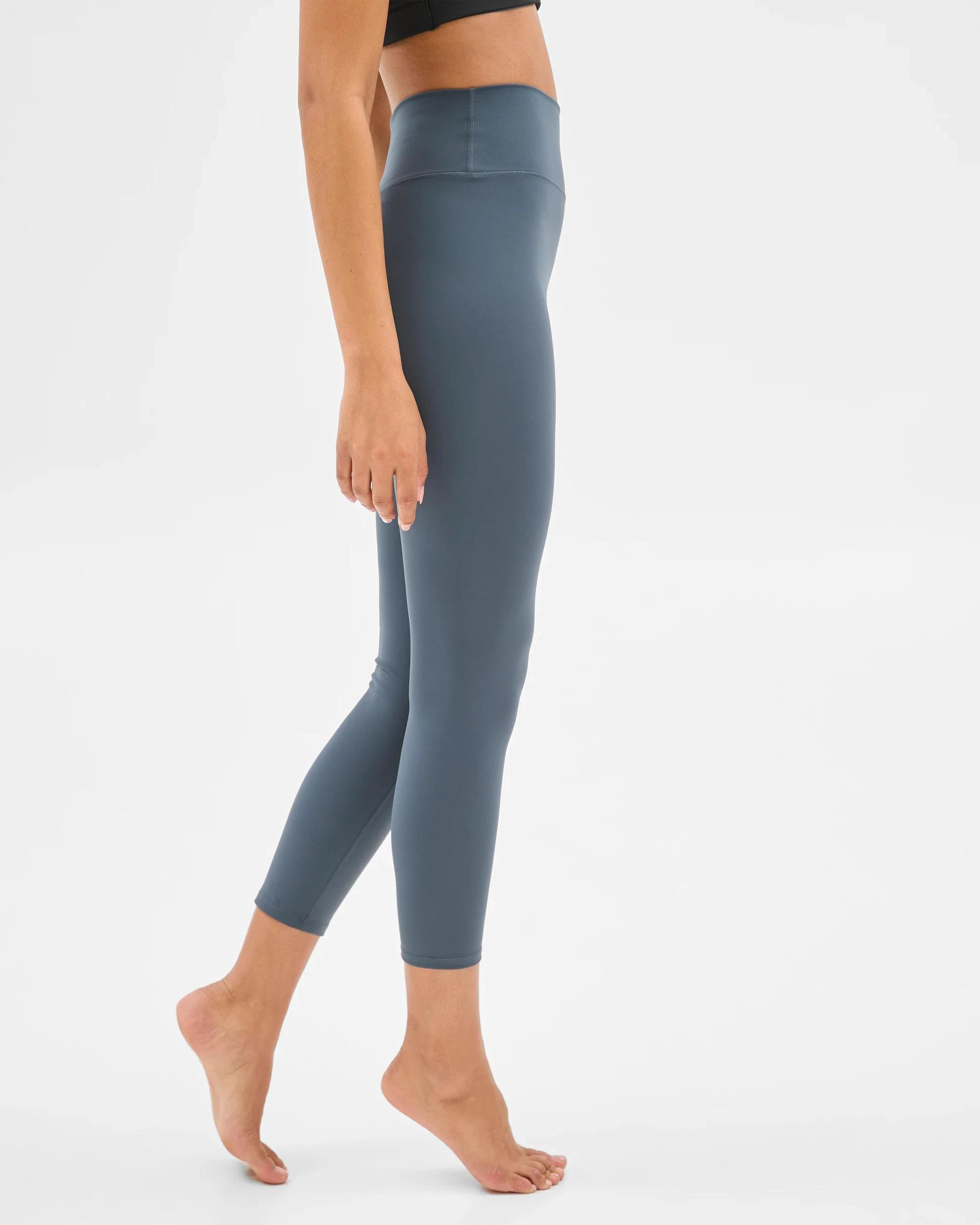 5 Target Active Studio Soft 7/8 Length Yoga Tights SMOKE, 5 of 6