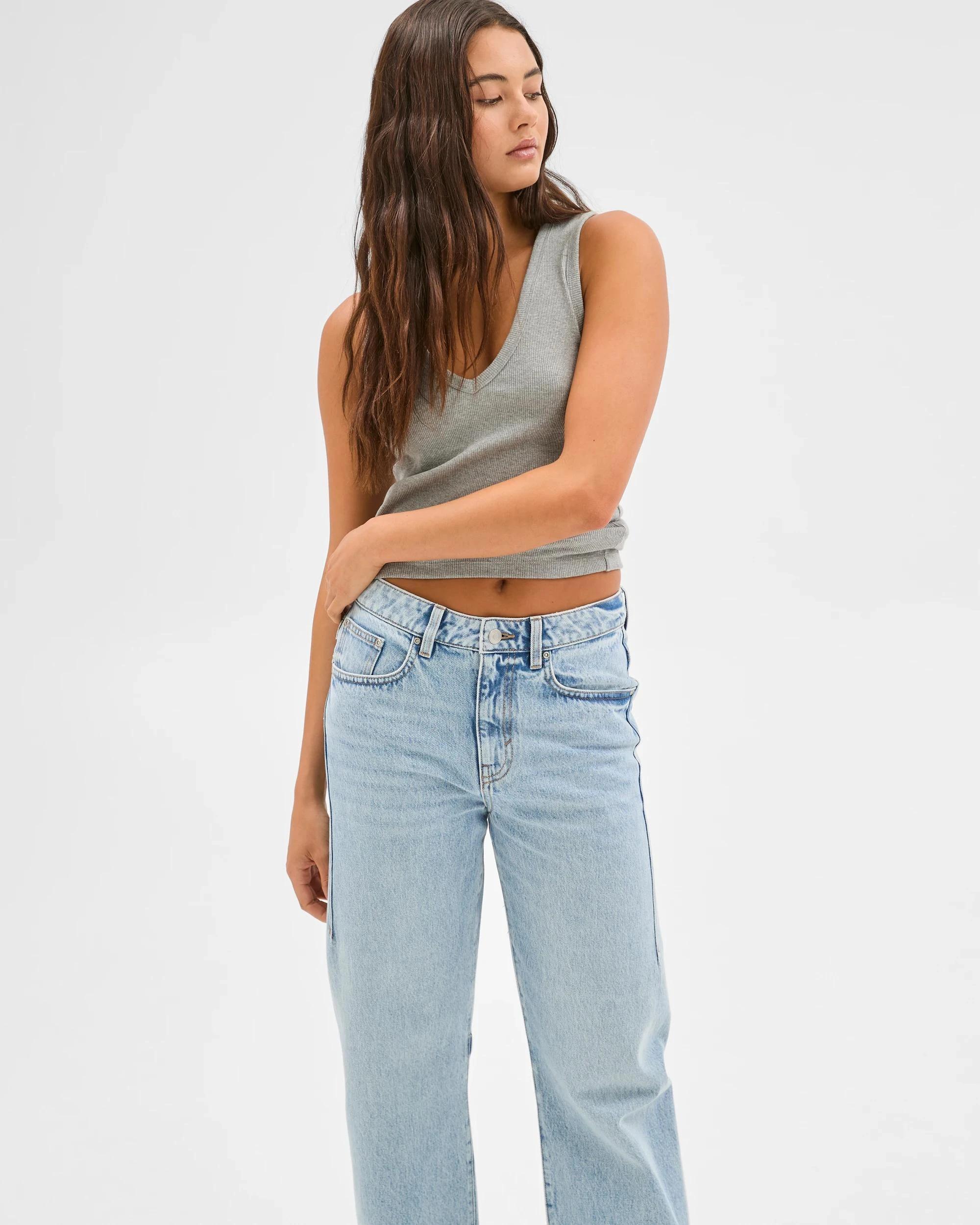 4 Lily Loves Mid Rise Barrel Leg Slim Denim Jeans PALEINDIGO, 4 of 6