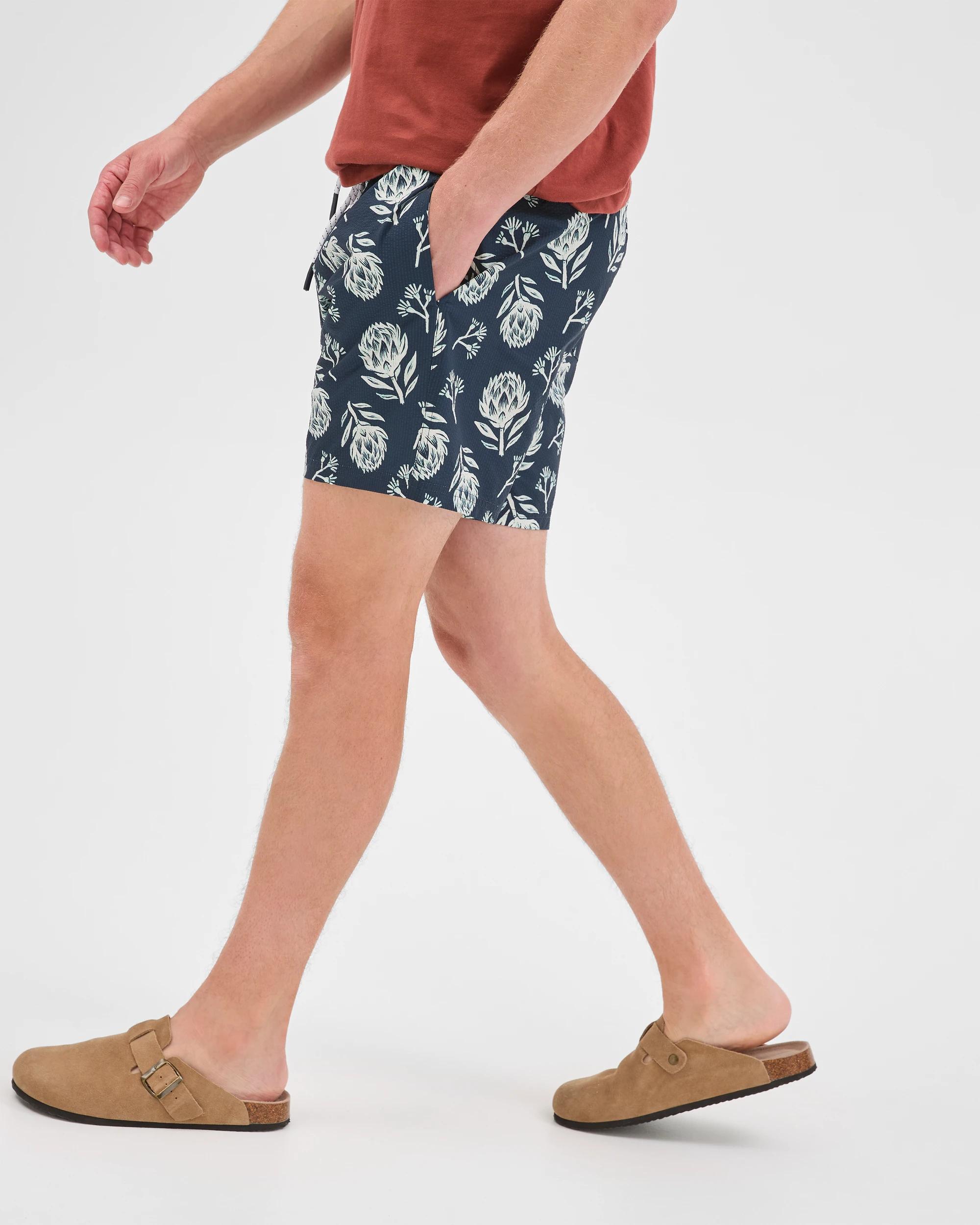4 Target Man Volley Print Seersucker Bondi Swim Boardshorts BLUE AOP, 4 of 6