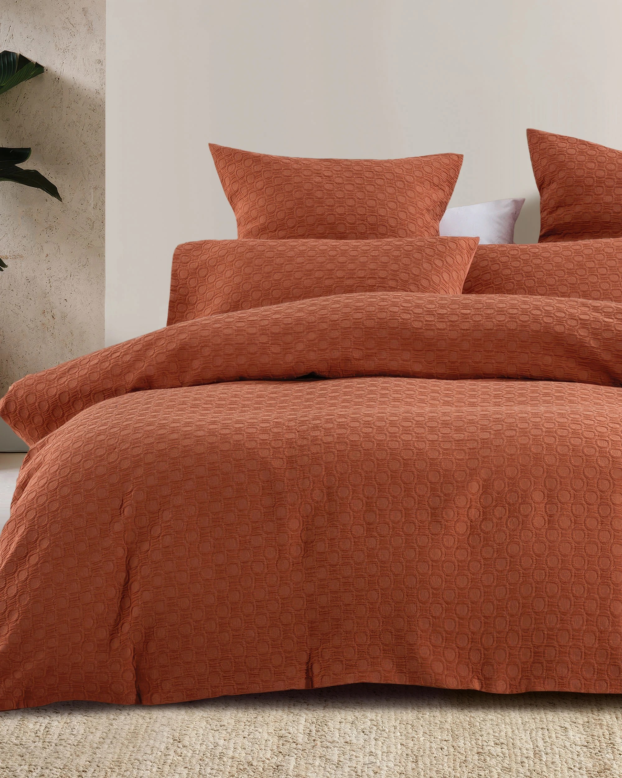 1 Bambury Luna Jacquard Cotton-Polyester Blend  Easy Care Machine Washable  Quilt Cover Set  Rust - Queen Bed - Red, 1 of 4