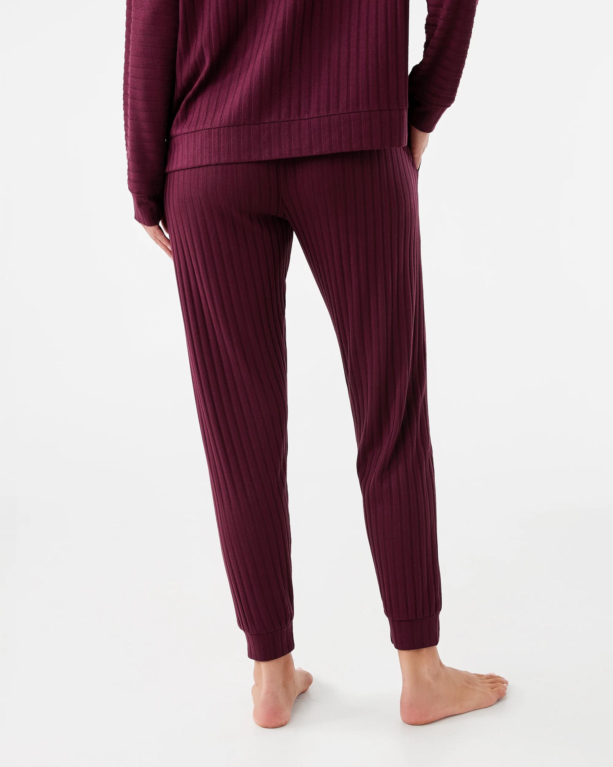 3 Cuffed Lounge Pants Velvet Red, 3 of 6