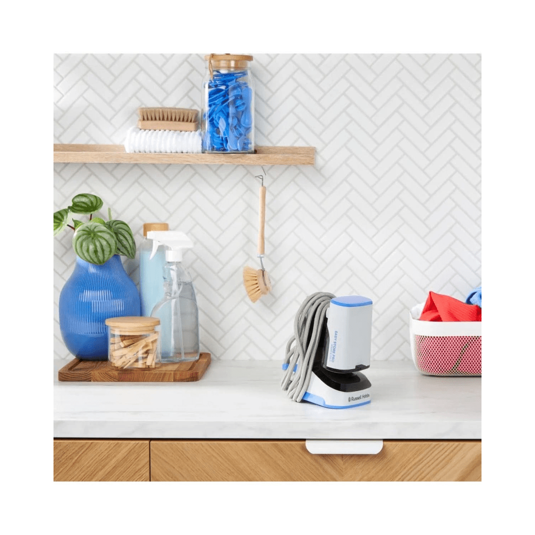 4 Russell Hobbs Steam and Hold Handheld Steamer, 4 of 4