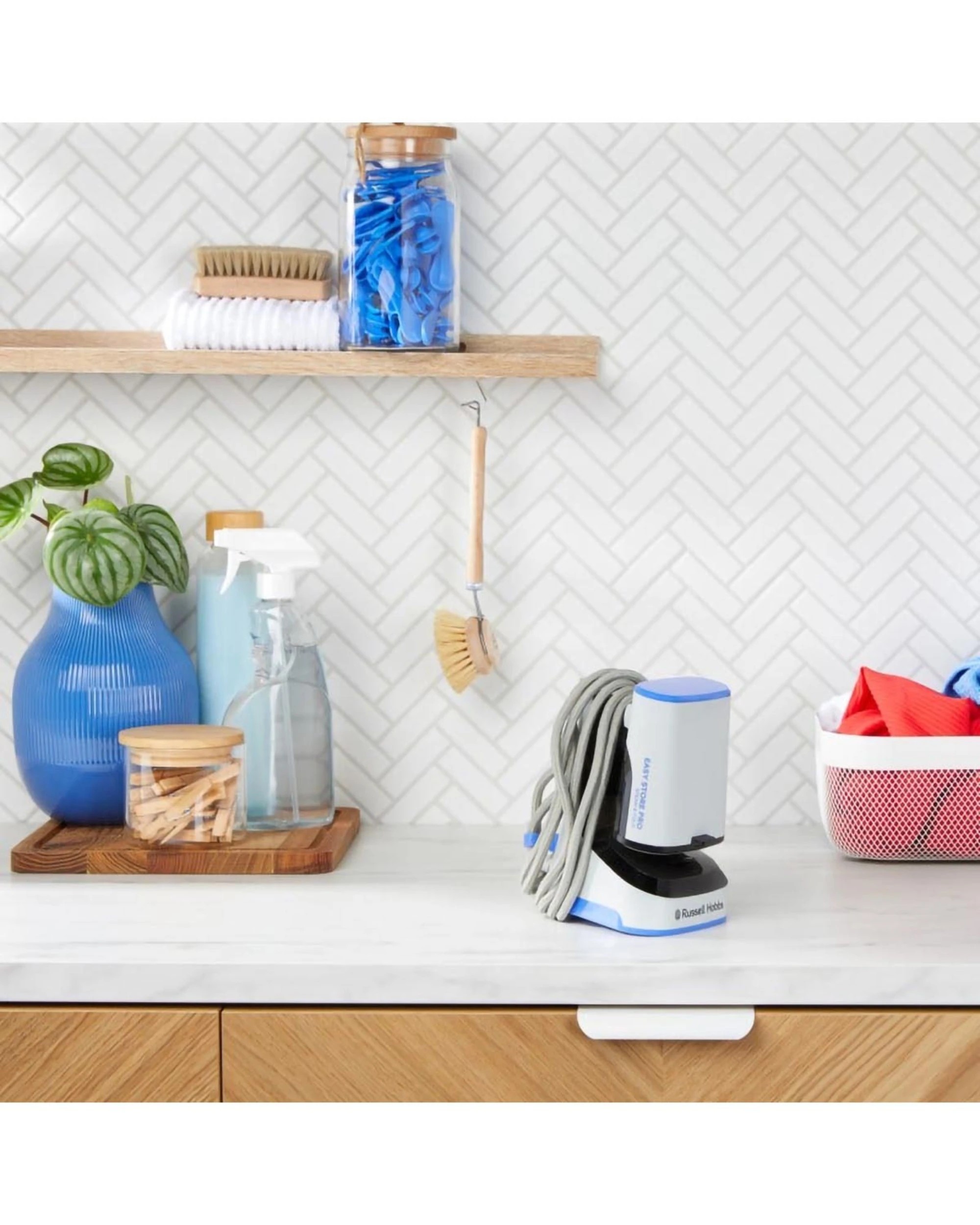 4 Russell Hobbs Steam and Hold Handheld Steamer, 4 of 4