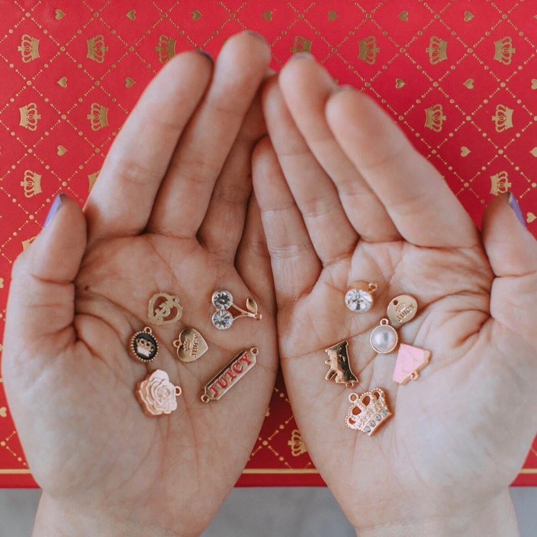 4 138 Piece Make It Real: Juicy Couture Chains and Charms Kit, 4 of 6