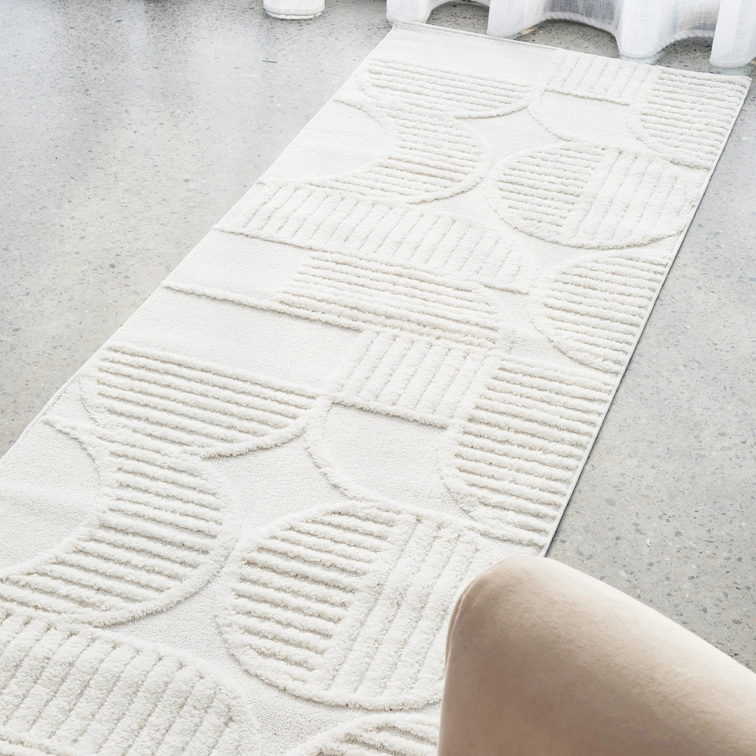1 Common Ground Rugs Nirvana Leo 500x80cm - Extra Large Runner Power Loomed Pet Friendly Rug - Natural, 1 of 7