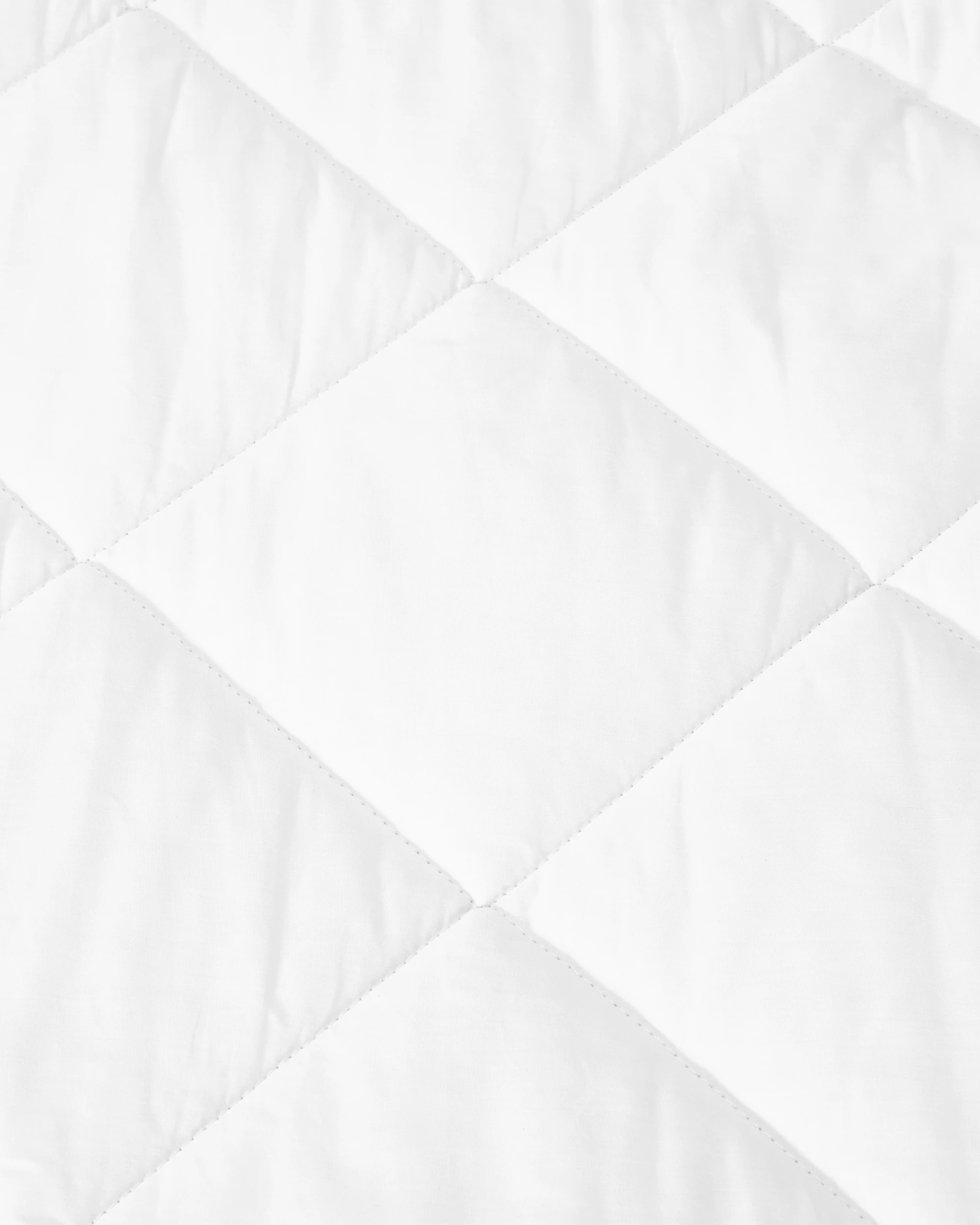 3 Winter Ultra Warmth Quilt - Queen Bed, White, 3 of 4