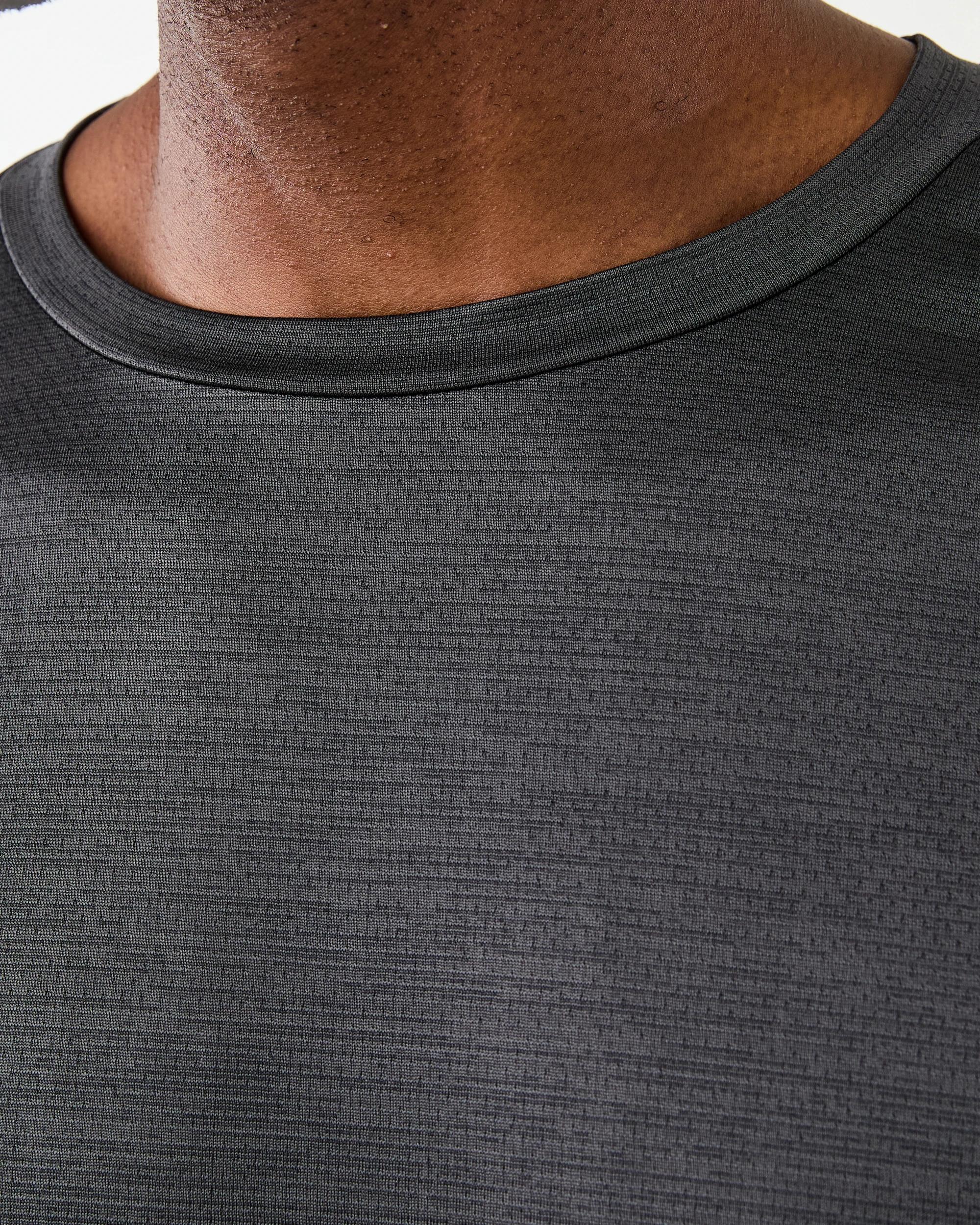 5 Active Mens Crew Neck Cationic T-shirt Gry Drkish, 5 of 6