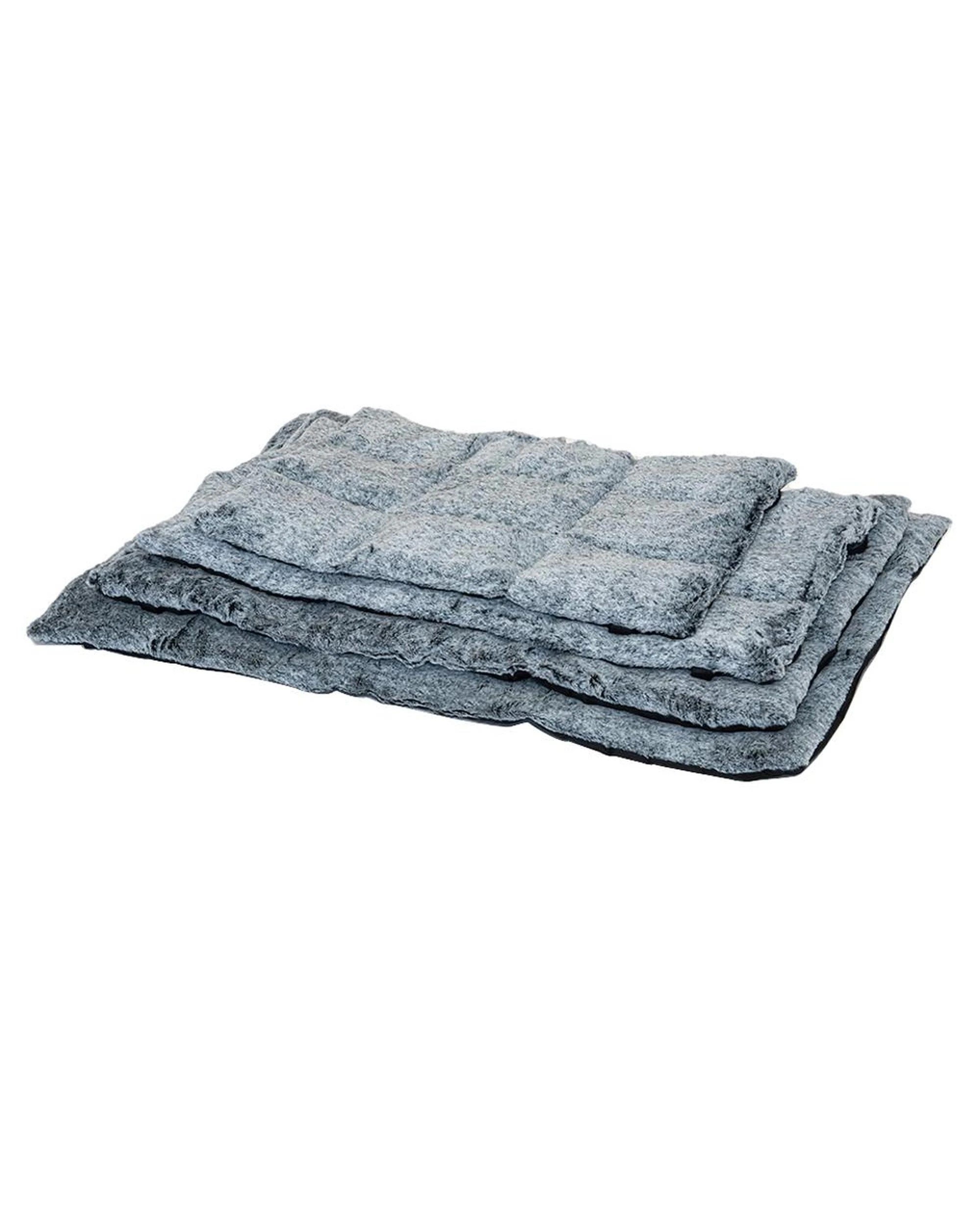 8 Superior Pet Goods Rollup Pet Dog Travel Mat Artic Faux Fur Medium, 8 of 9
