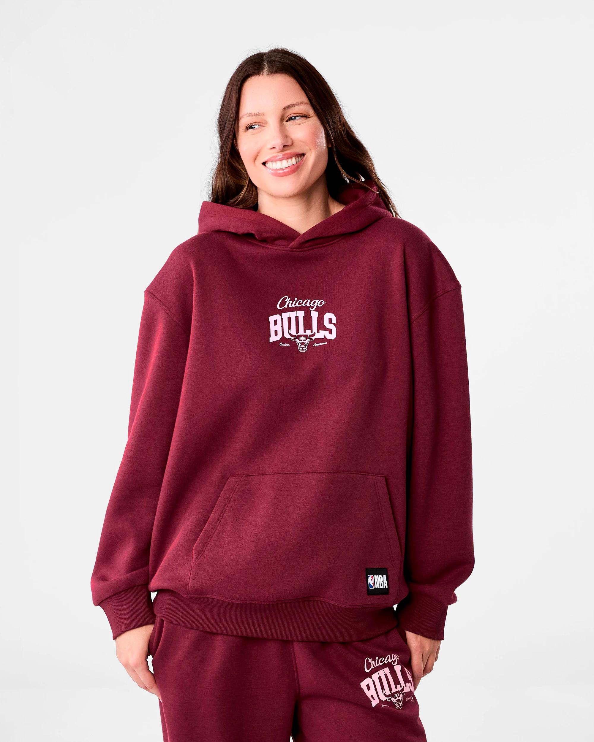 1 Official NBA Adult Lounge Hoodie Bulls 7d6r, 1 of 7