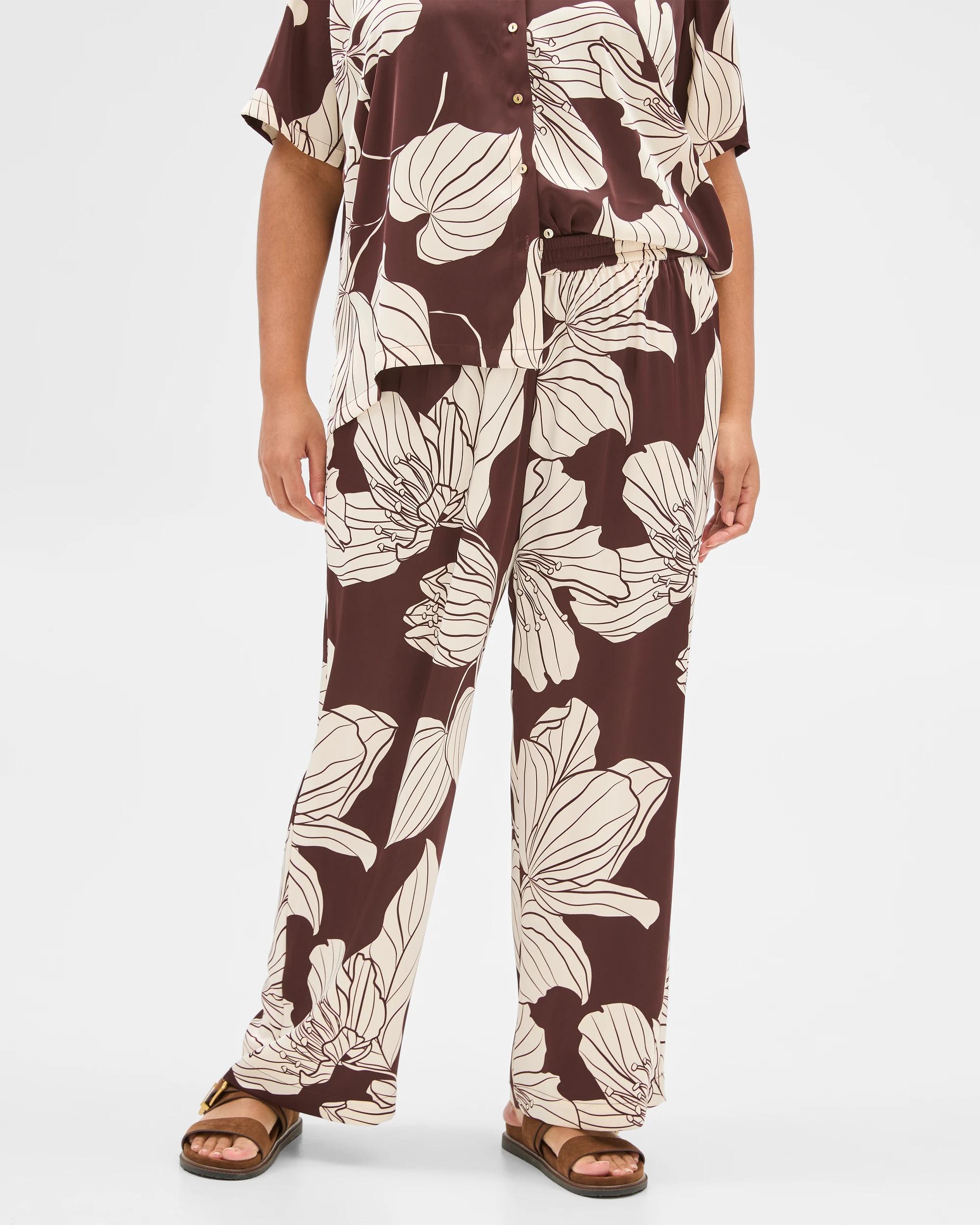 4 Target Curve Plus-size Satin Wide-leg Trousers, Brown And Cream Floral (16+) FLORAL PRINT, 4 of 7