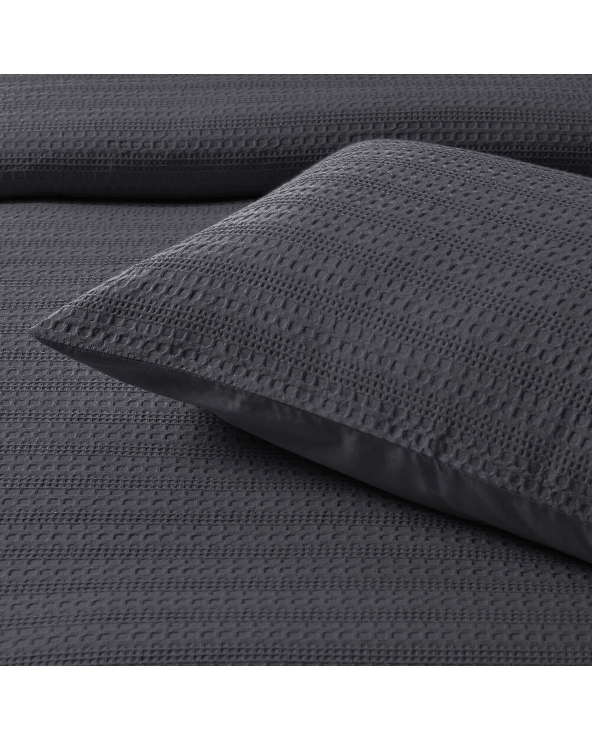 3 Bianca Kahlani Queen Polyester Quilt Cover & Pillowcase Set - Black, 3 of 4