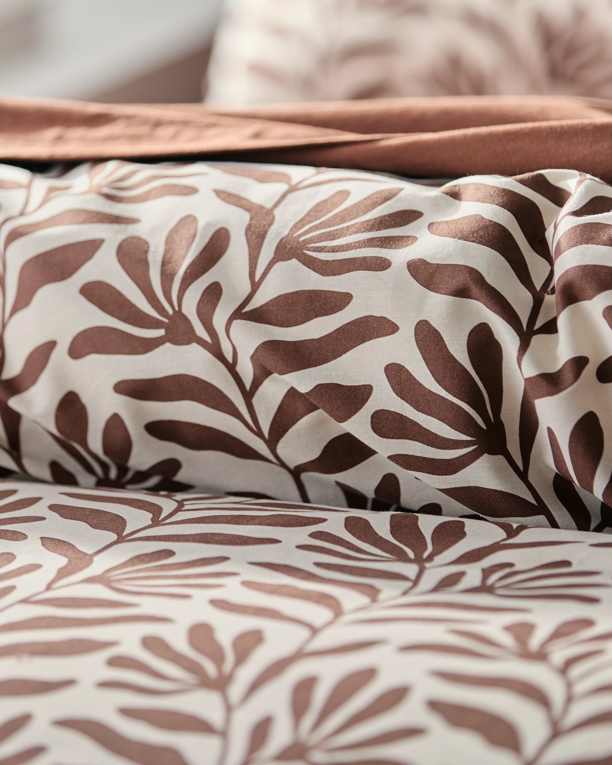 6 Target Botanical Print Australian Cotton Quilt Cover Set - Double Bed - Brown, 6 of 7