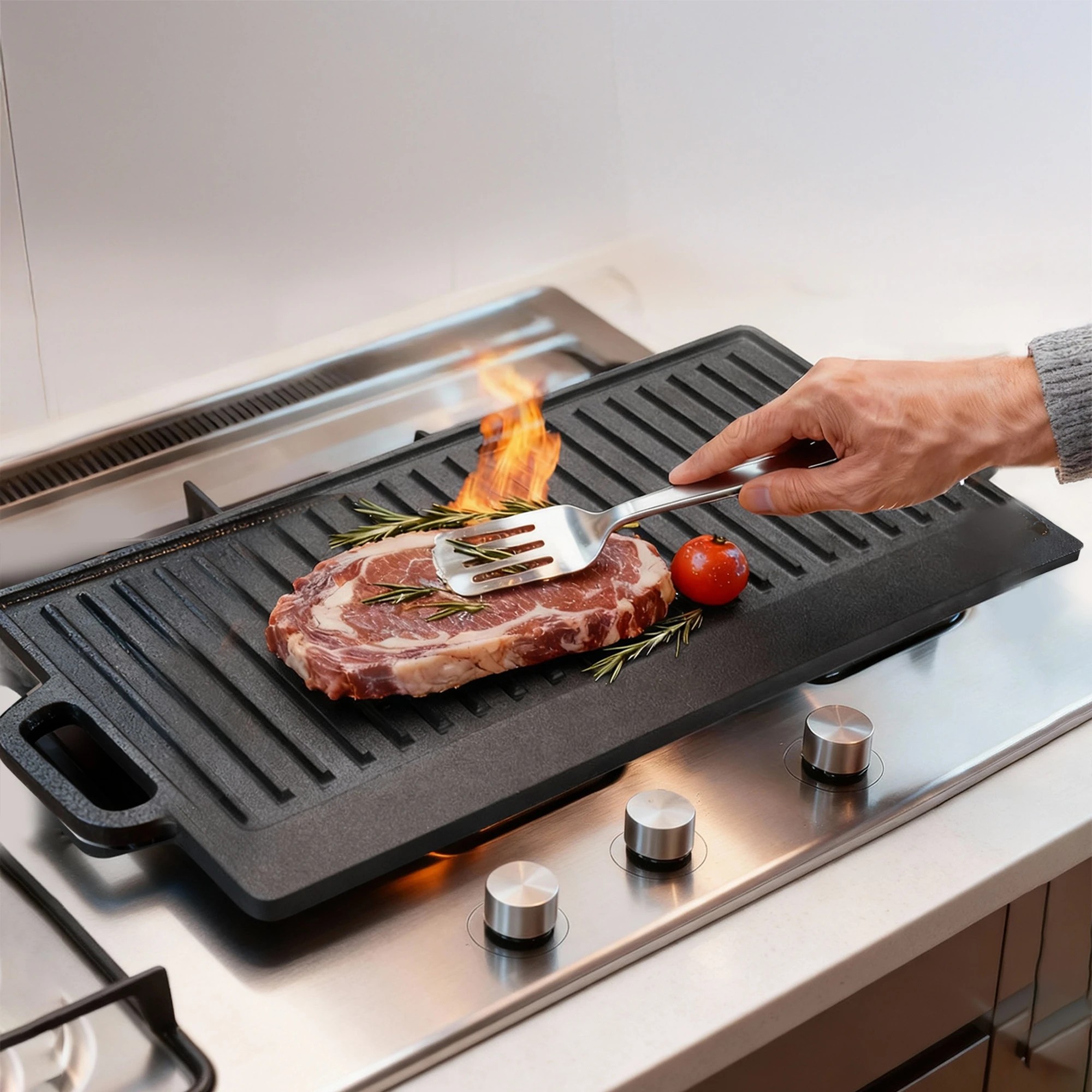 7 Toque 49.5cm Reversible Cast Iron Pan, 7 of 9