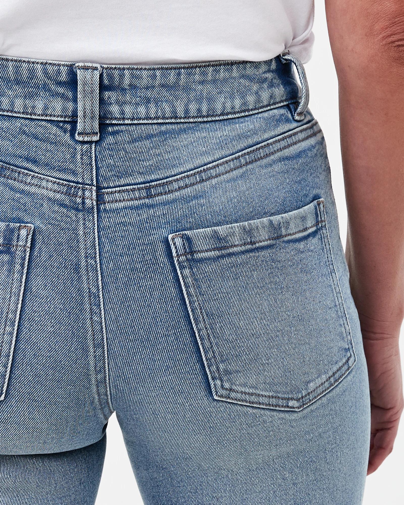 8 High Rise Straight Leg Jeans Light Wash, 8 of 8