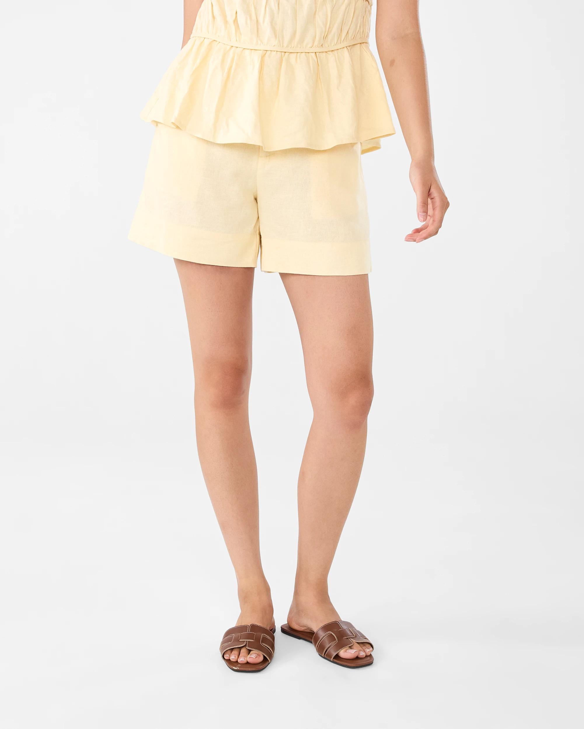 6 Linen Blend Tailored Shorts Vanilla, 6 of 7