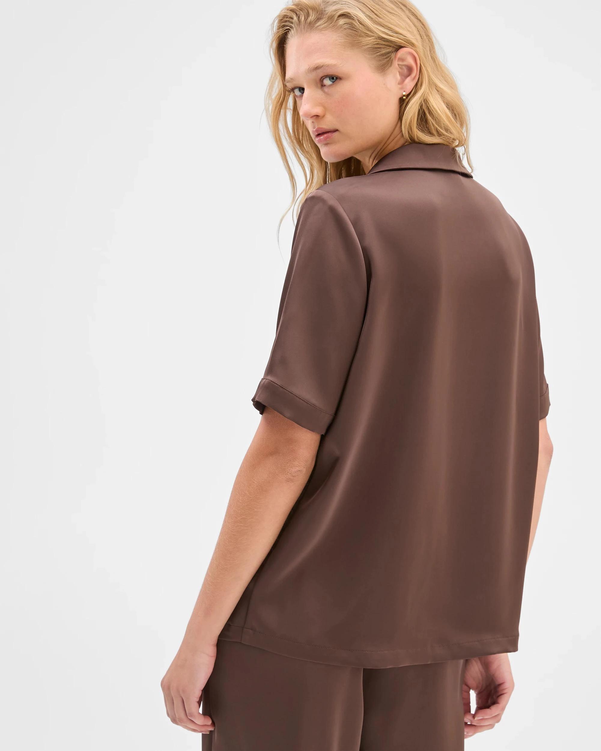 8 Preview Satin Short Sleeve Shirt GANACHE, 8 of 9