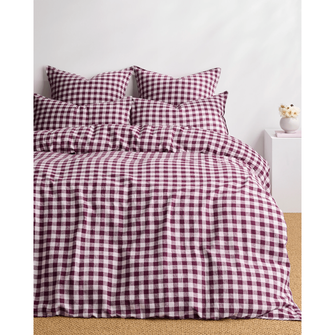 1 Target Darby Gingham Linen/cotton Quilt Cover Set
 - Queen Bed
 - Purple, 1 of 3