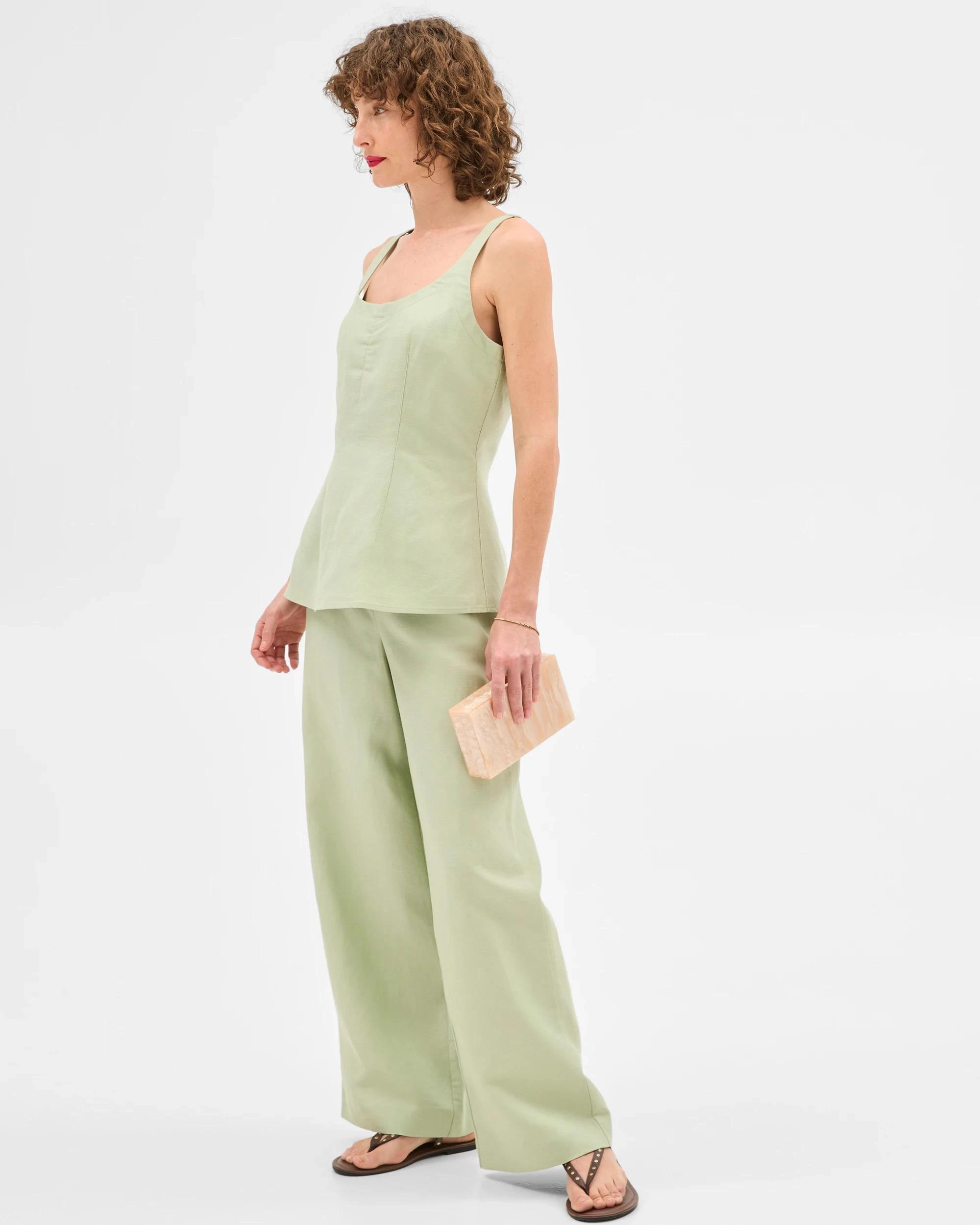 4 Linen Blend Sleeveless Tailored Top - Preview DESERT SAGE, 4 of 8