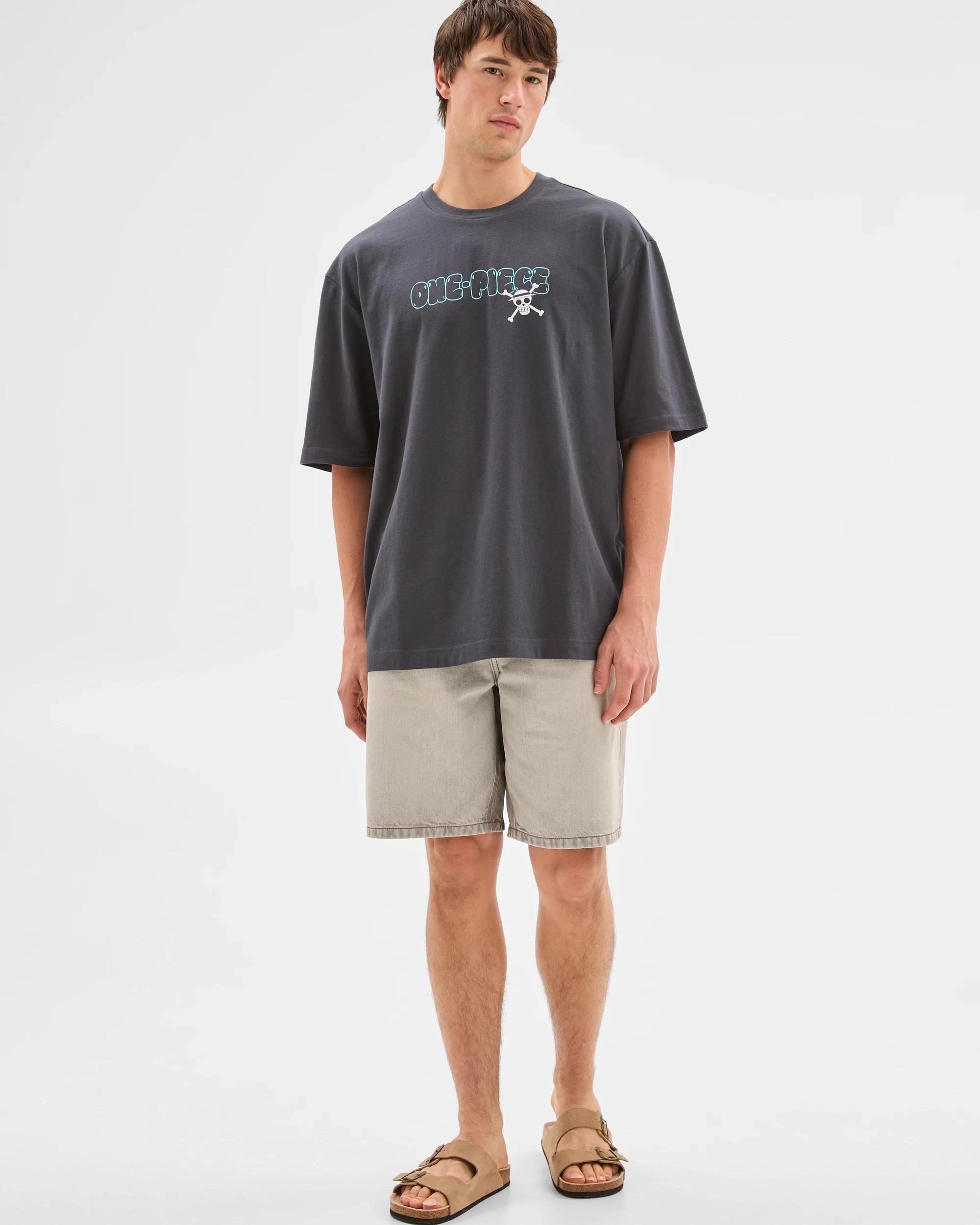 1 Licensed One Piece Straw Hat Crew T-Shirt BLACK, 1 of 6