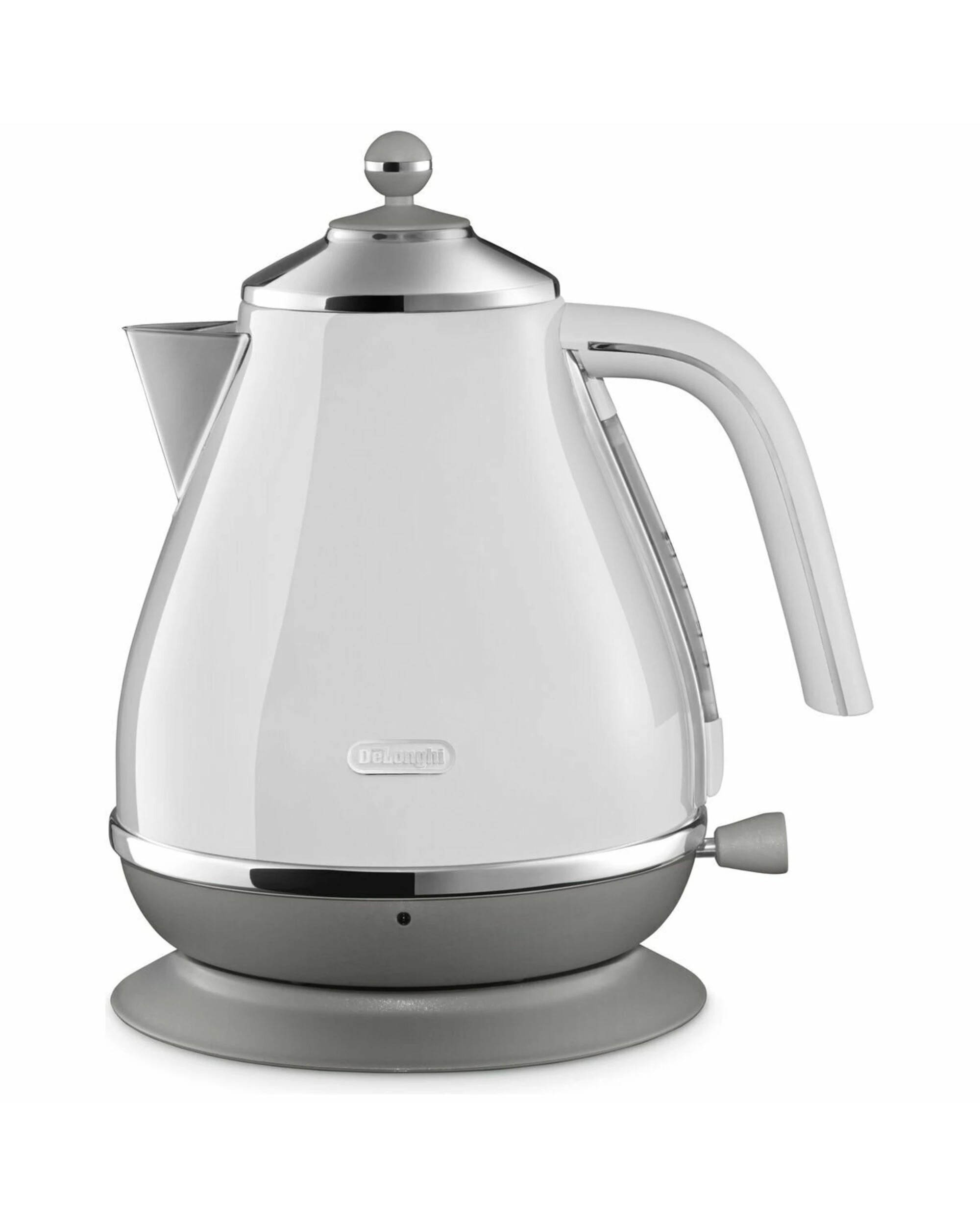 3 De'Longhi Icona Capitals Kettle and Four Slice Toaster Breakfast Pack, 3 of 3