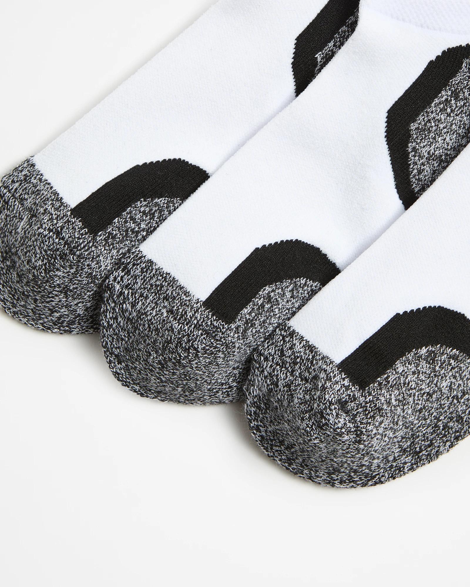 2 Target Active 3 Pack No Show Sports Socks WHITE, 2 of 3