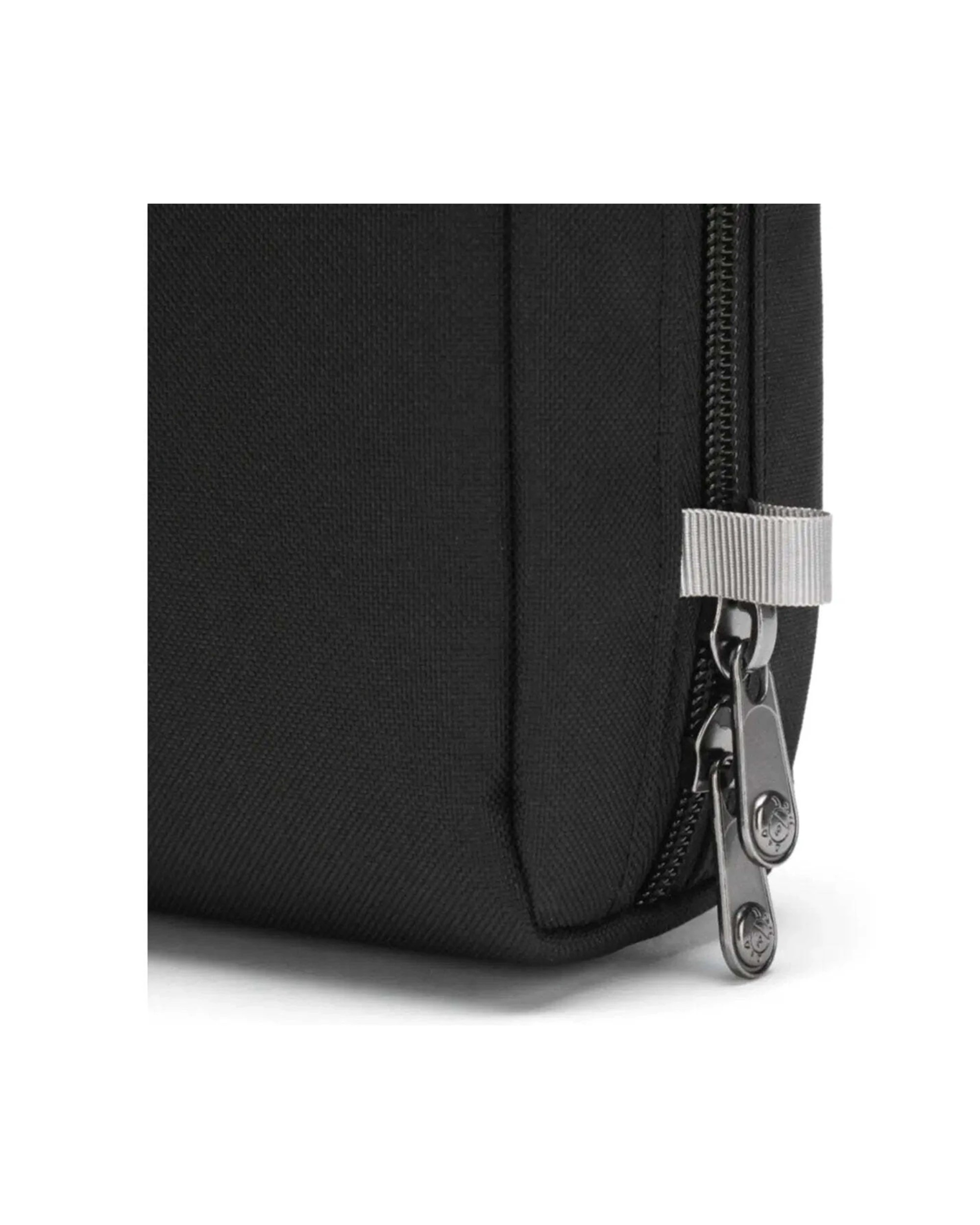 3 Pacsafe RFIDsafe Gear Pouch RFID Blocking Travel Organiser Accessory Jet - Black, 3 of 8
