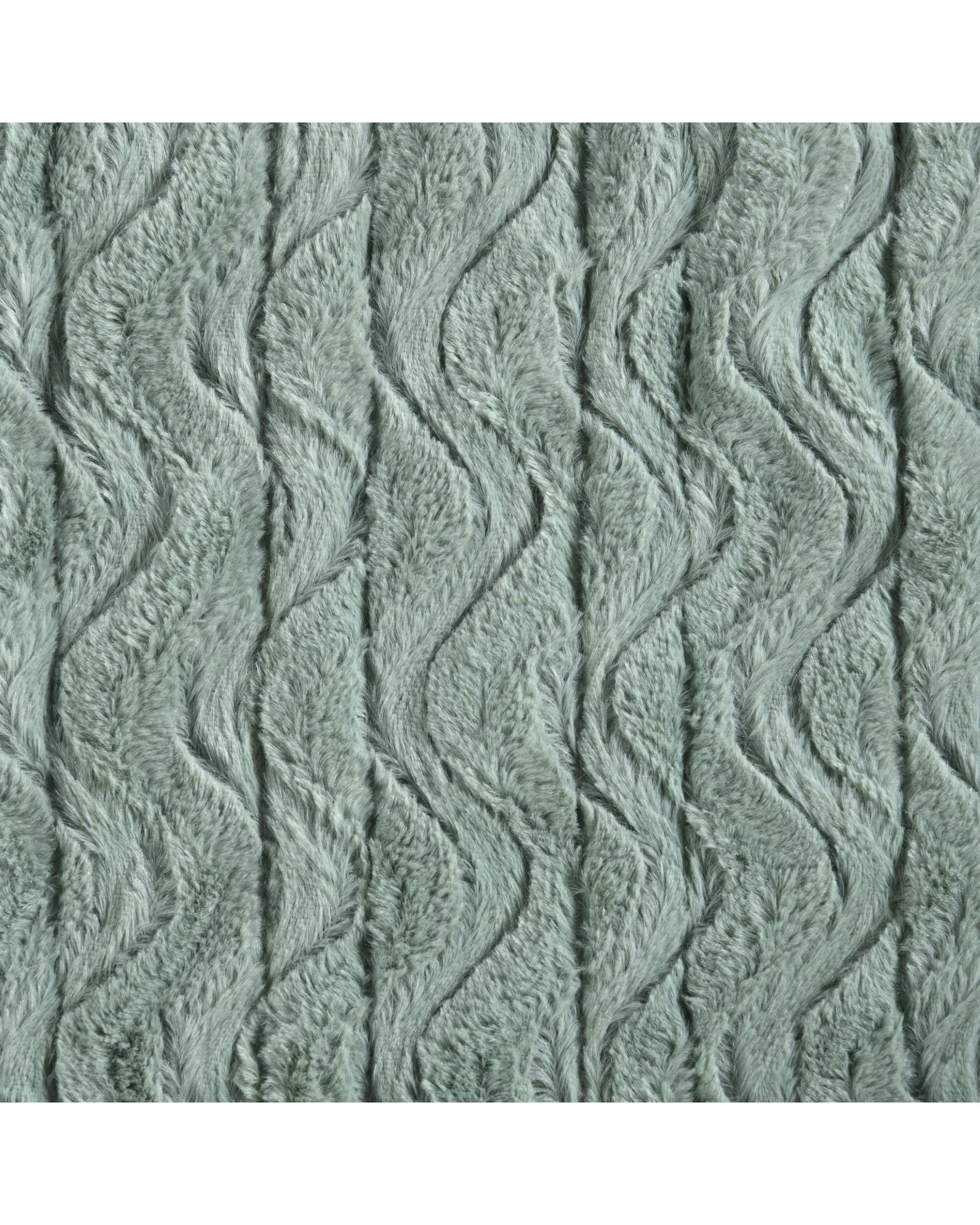 3 Dreamaker Felix 500gsm Faux Fur Heated Throw 130x160cm - Leaf, 3 of 7