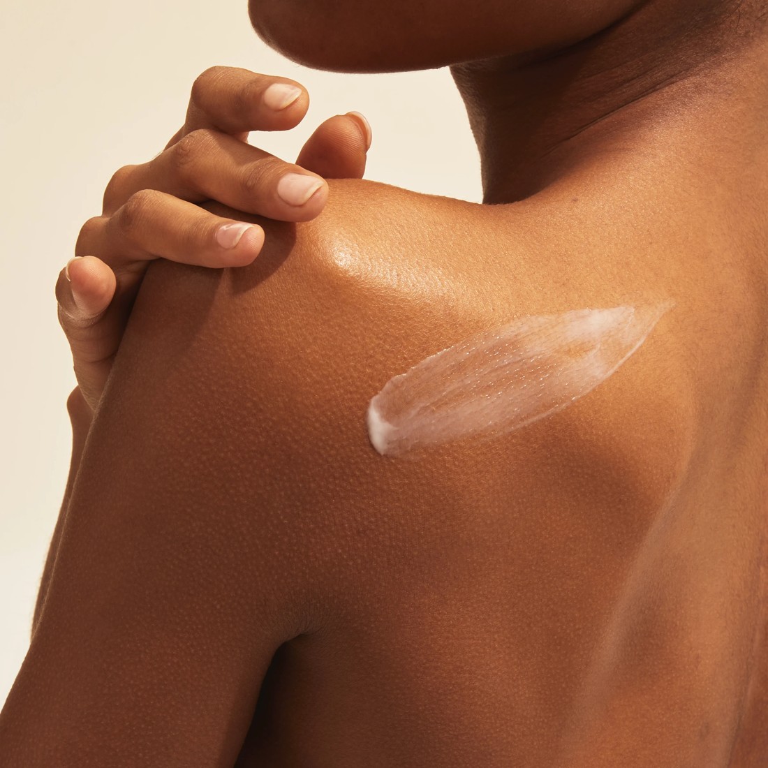 3 Vaseline Gluta-Hya Serum Burst Pro-Age Restore Body Lotion 200ml, 3 of 8