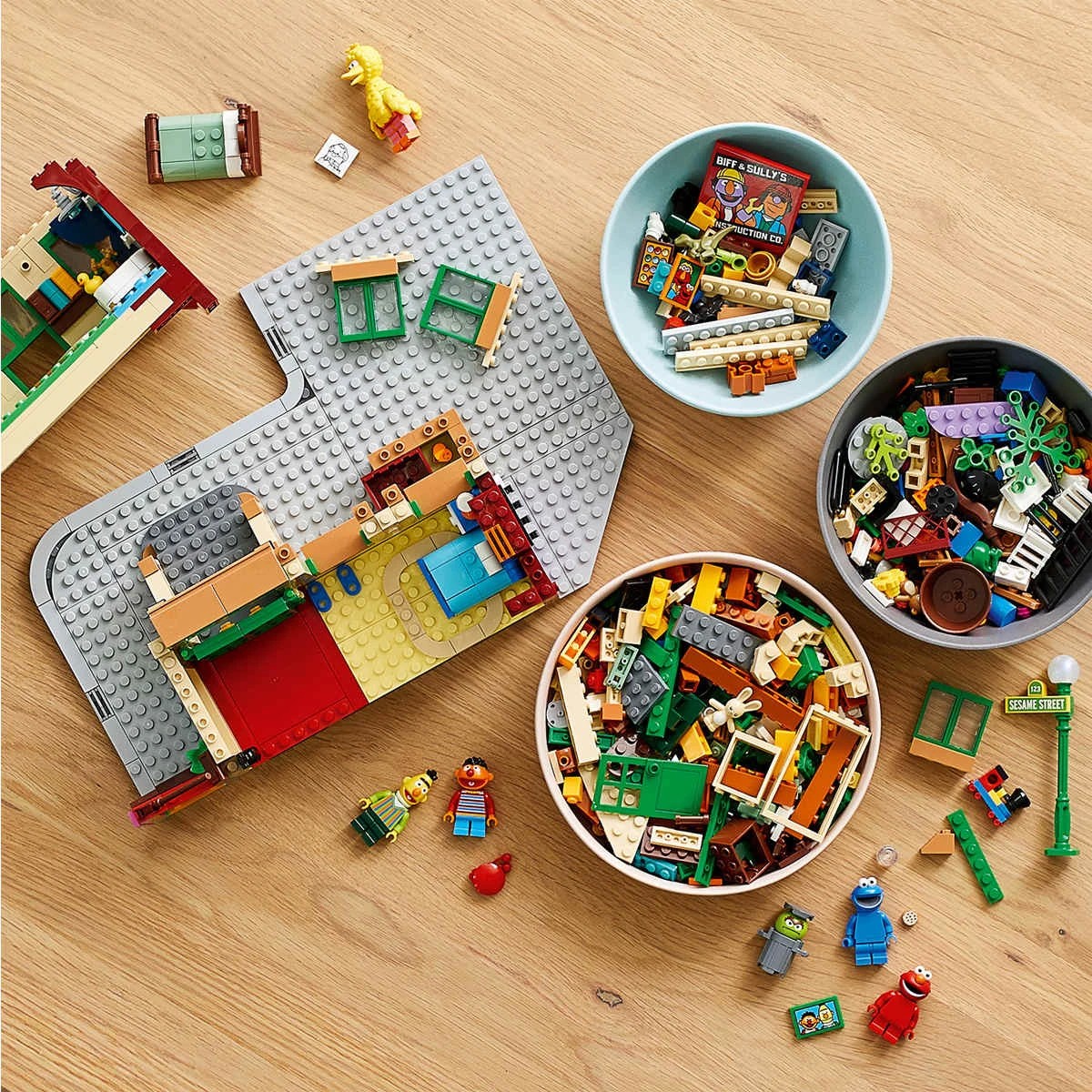 8 LEGO Ideas 123 Sesame Street 21324, 8 of 9