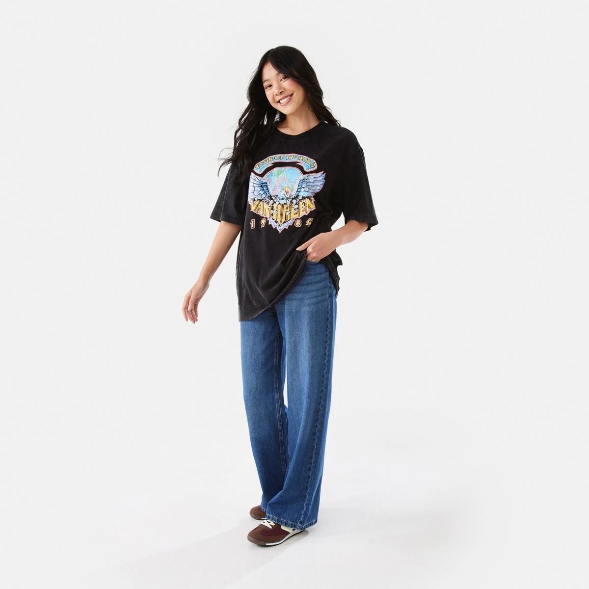 2 Short Sleeve Van Halen License Premium Oversized T-shirt VAN HALEN WASHED BLACK, 2 of 9