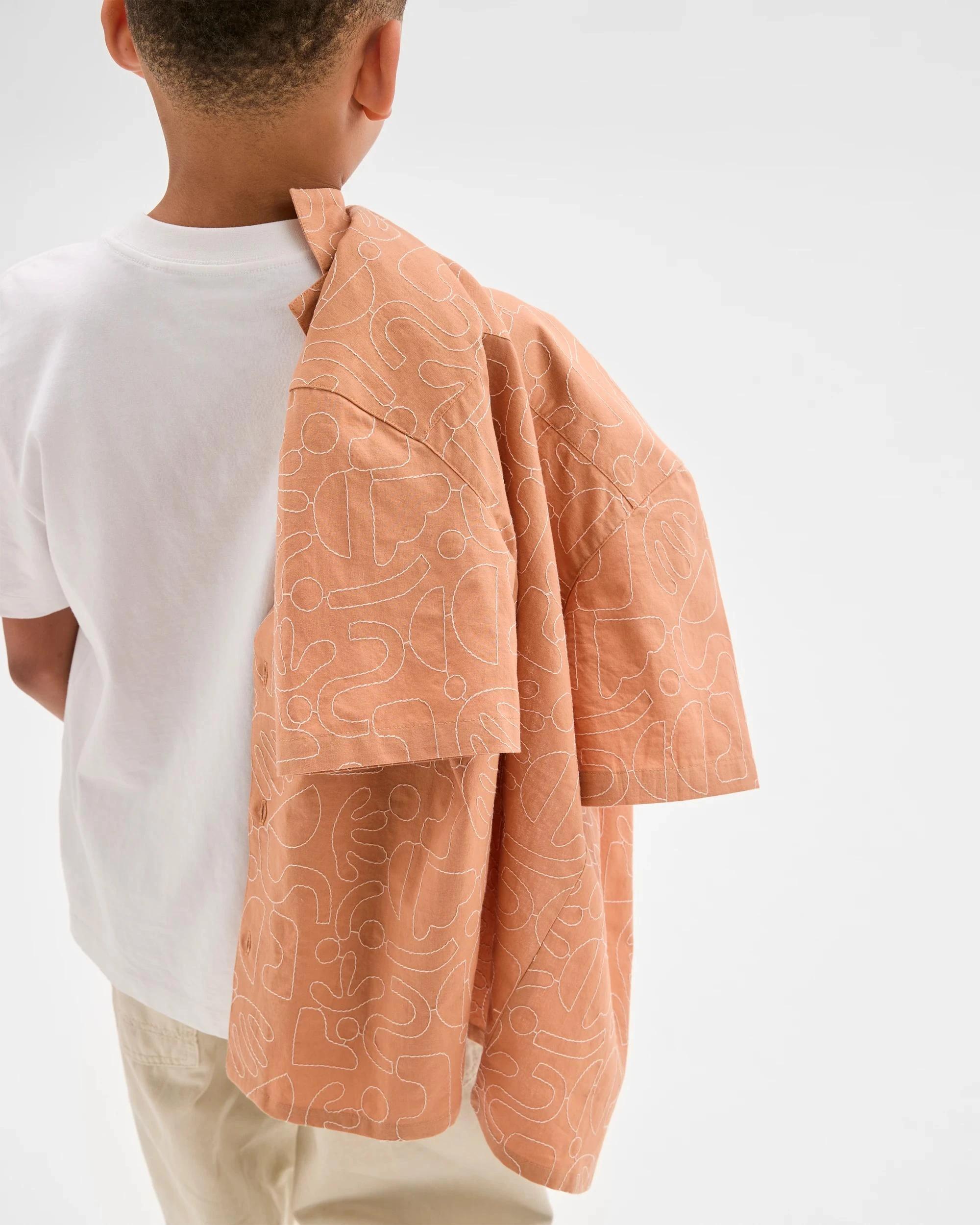 2 Target Short Sleeve Textured Shirt TOASTED NUT, 2 of 5