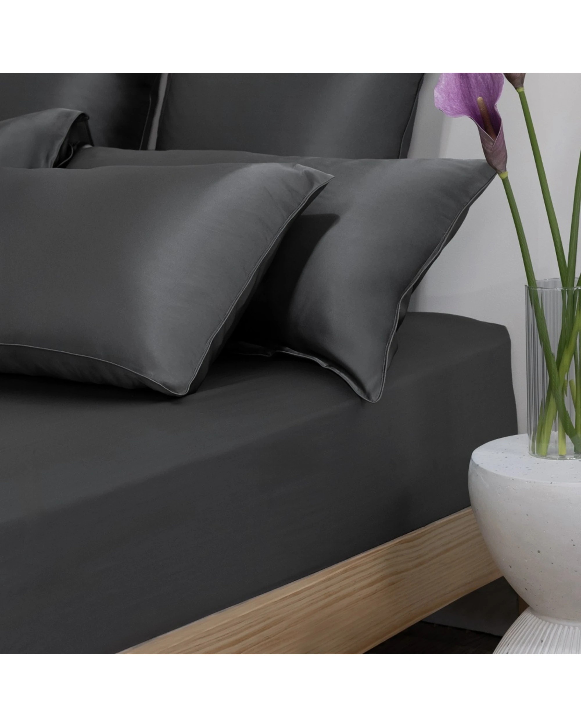 1 Bedding co Fitted Sheet 100% Mulberry Silk 22 Momme Dark - King Bed - Grey, 1 of 3