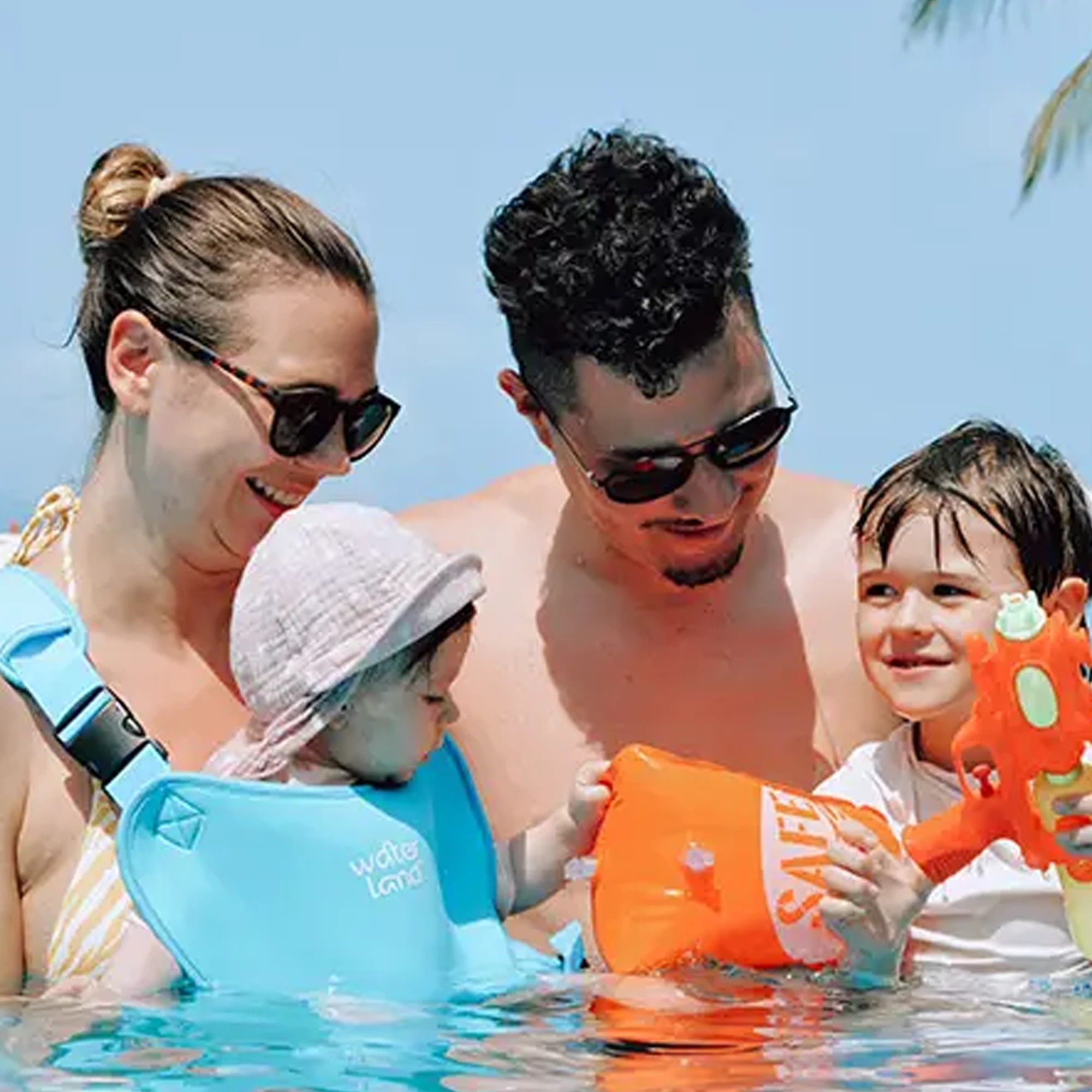 8 Waterland Carrier Light Blue Sky, 8 of 9