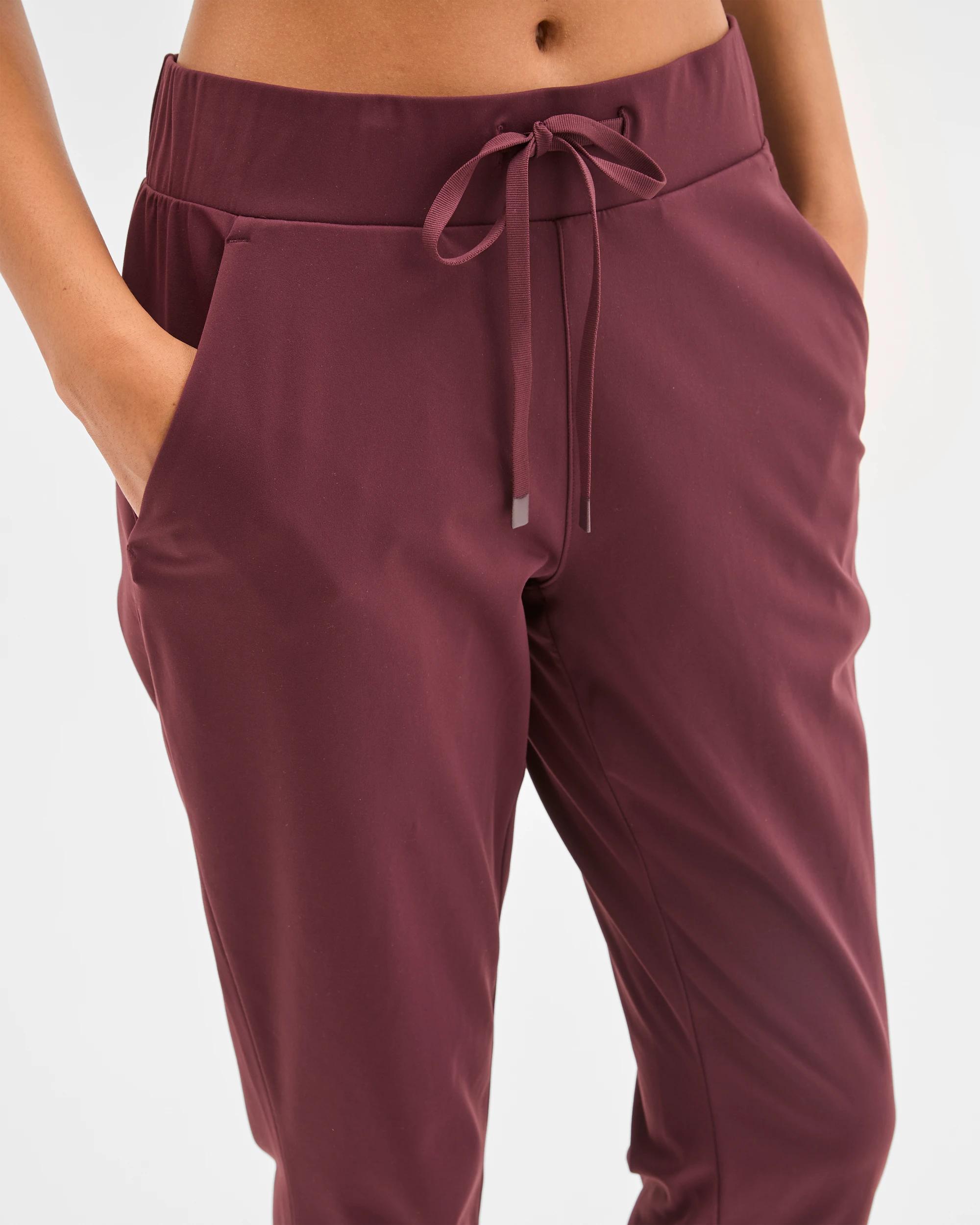 6 Target Active Studio Soft Travel Pants WINETASTING, 6 of 7