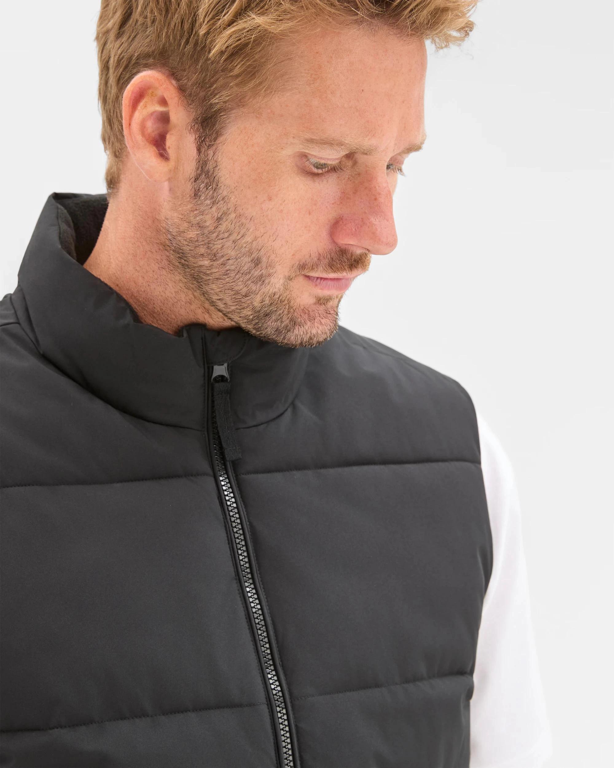 6 Target Man Core Puffer Vest BLACK, 6 of 6
