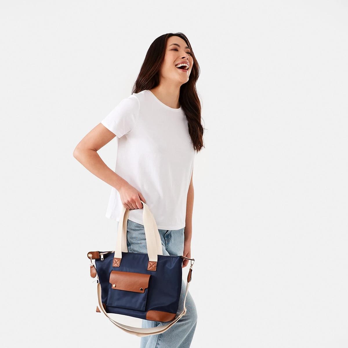 5 Large Crossbody Tote Bag Mdnt Navy, 5 of 6