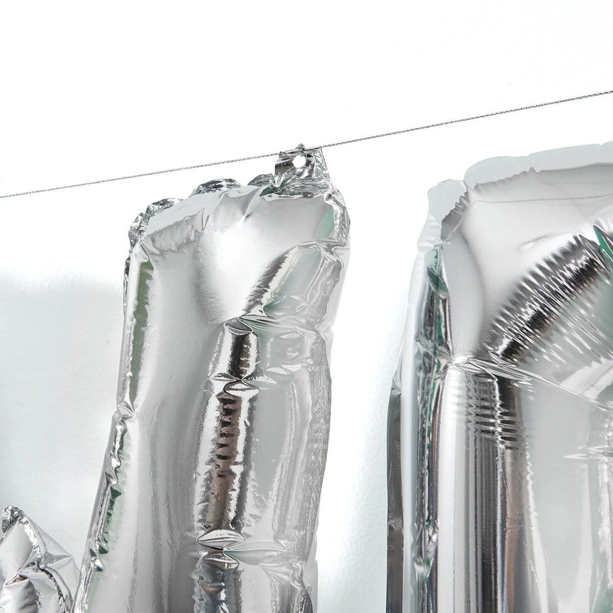 6 16 Piece Dinosaur Balloon Decoration Pack, 6 of 7