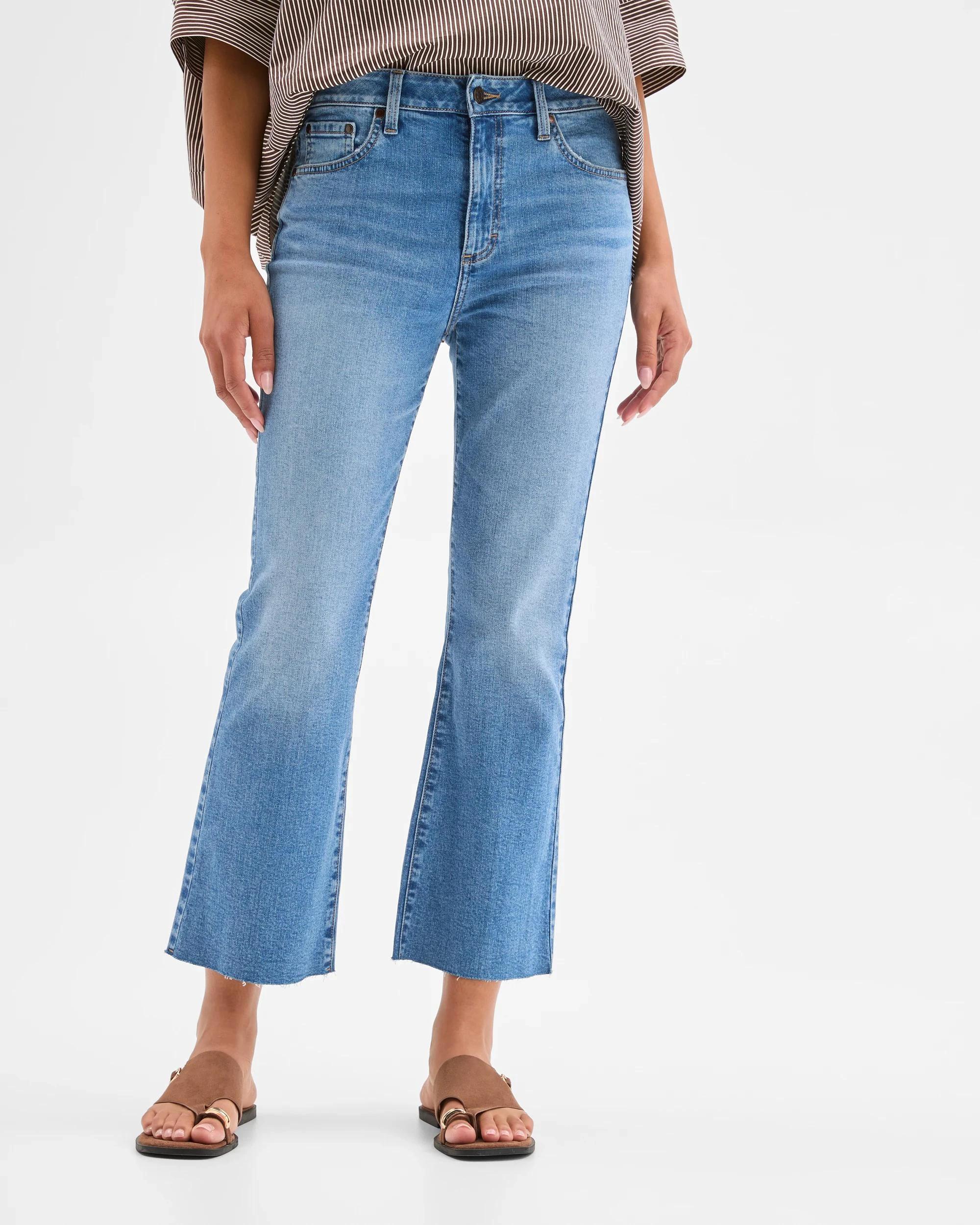 2 Target Mid Rise Crop Length Kick Flare Denim Jeans SUMMER INDIGO, 2 of 5