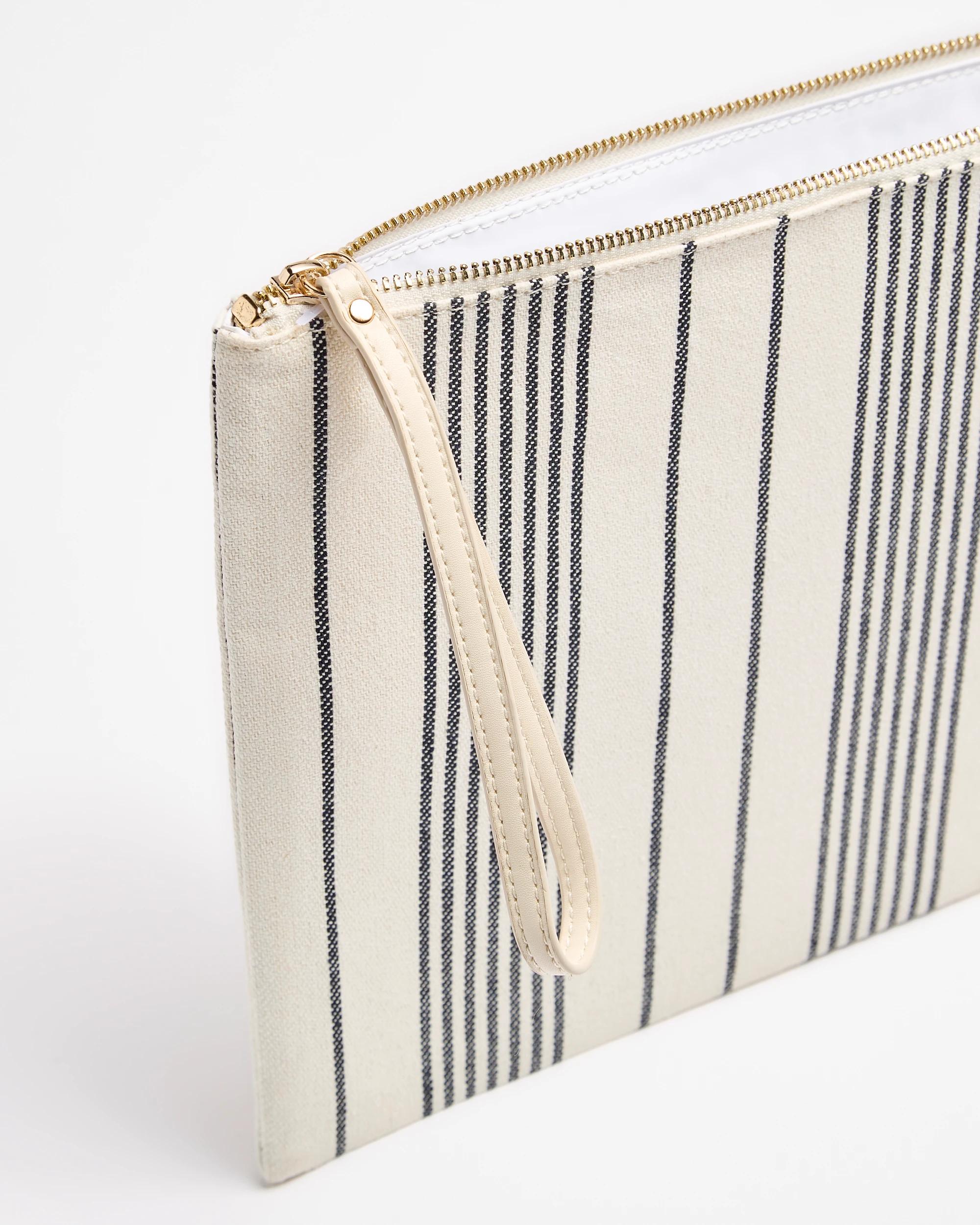 2 Target Printed Swimwear Bag
 - White , 2 of 3