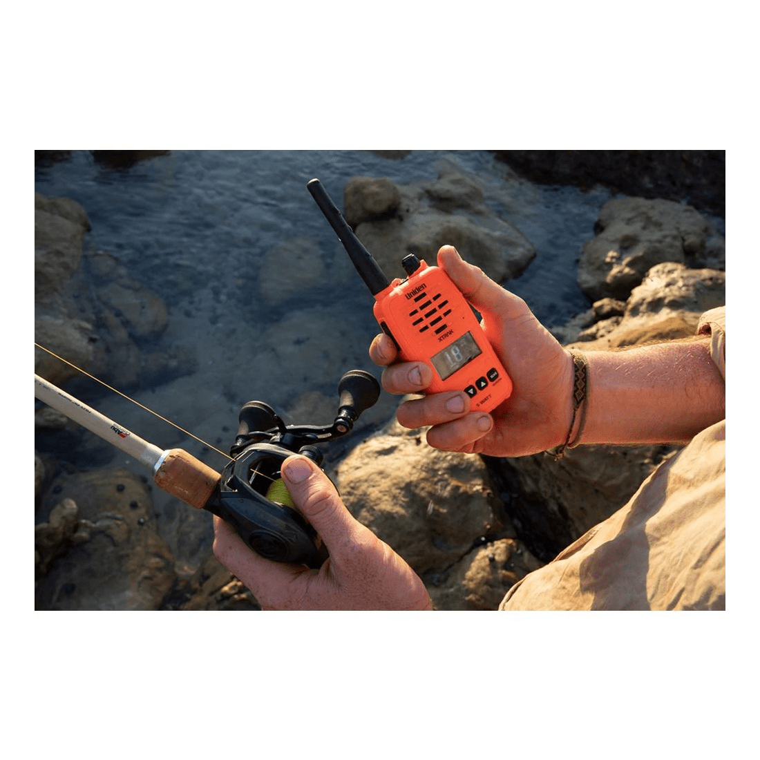 3 Uniden 5W Waterproof Smart UHF Radio XTRAK50 Orange, 3 of 5