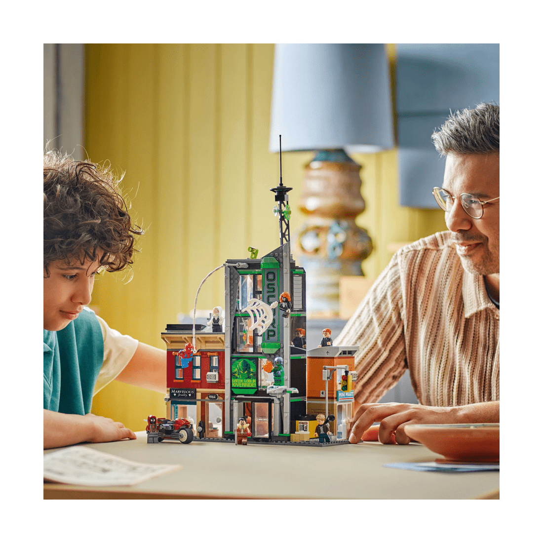 9 LEGO Marvel Super Heroes Spider-Man vs. Oscorp 76324, 9 of 10