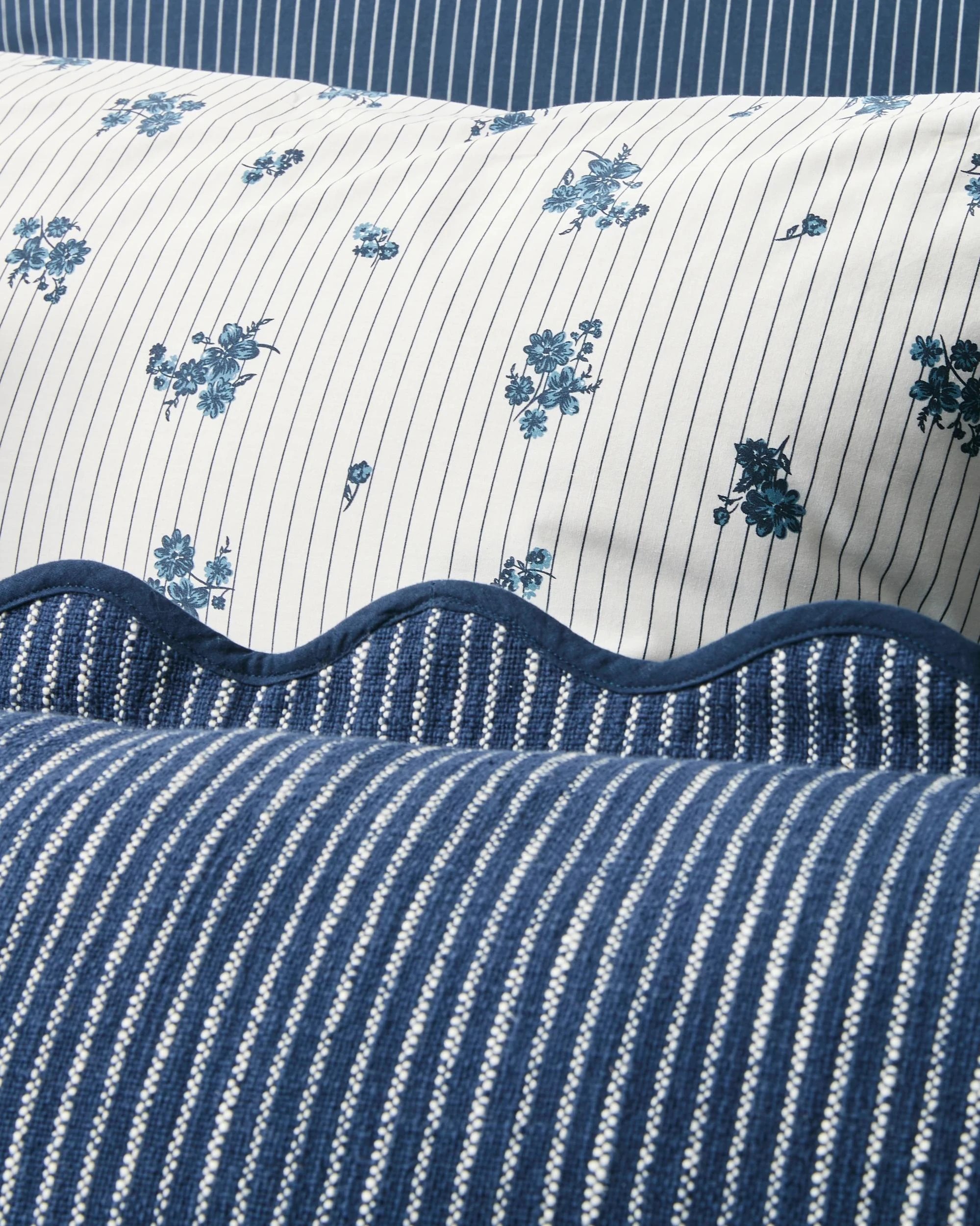 3 Target Ezra Floral Pinstripe Australian Cotton Reversible Quilt Cover Set - Queen Bed - White, 3 of 6