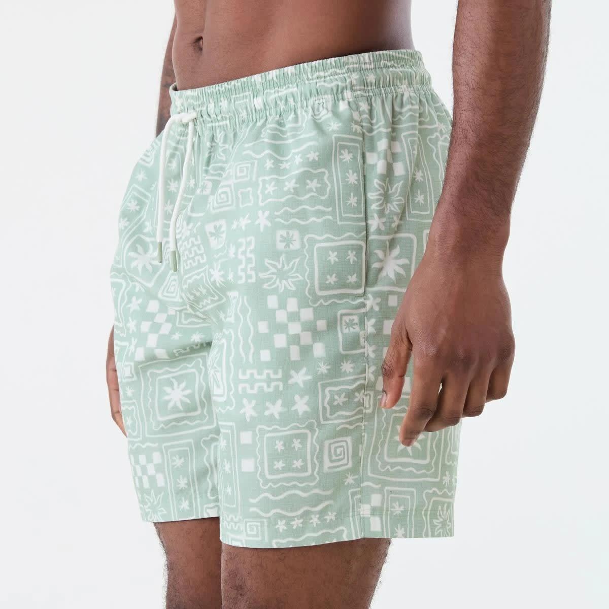 2 Regular Print Boardshorts FUN RESORT NEW, 2 of 6