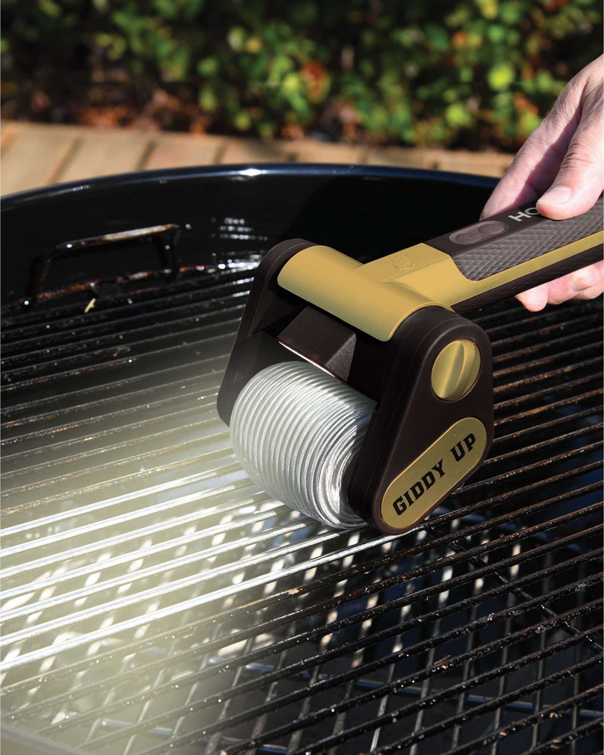 5 Horsepower Giddy Up Cordless Powered BBQ Grill Cleaner, 5 of 5