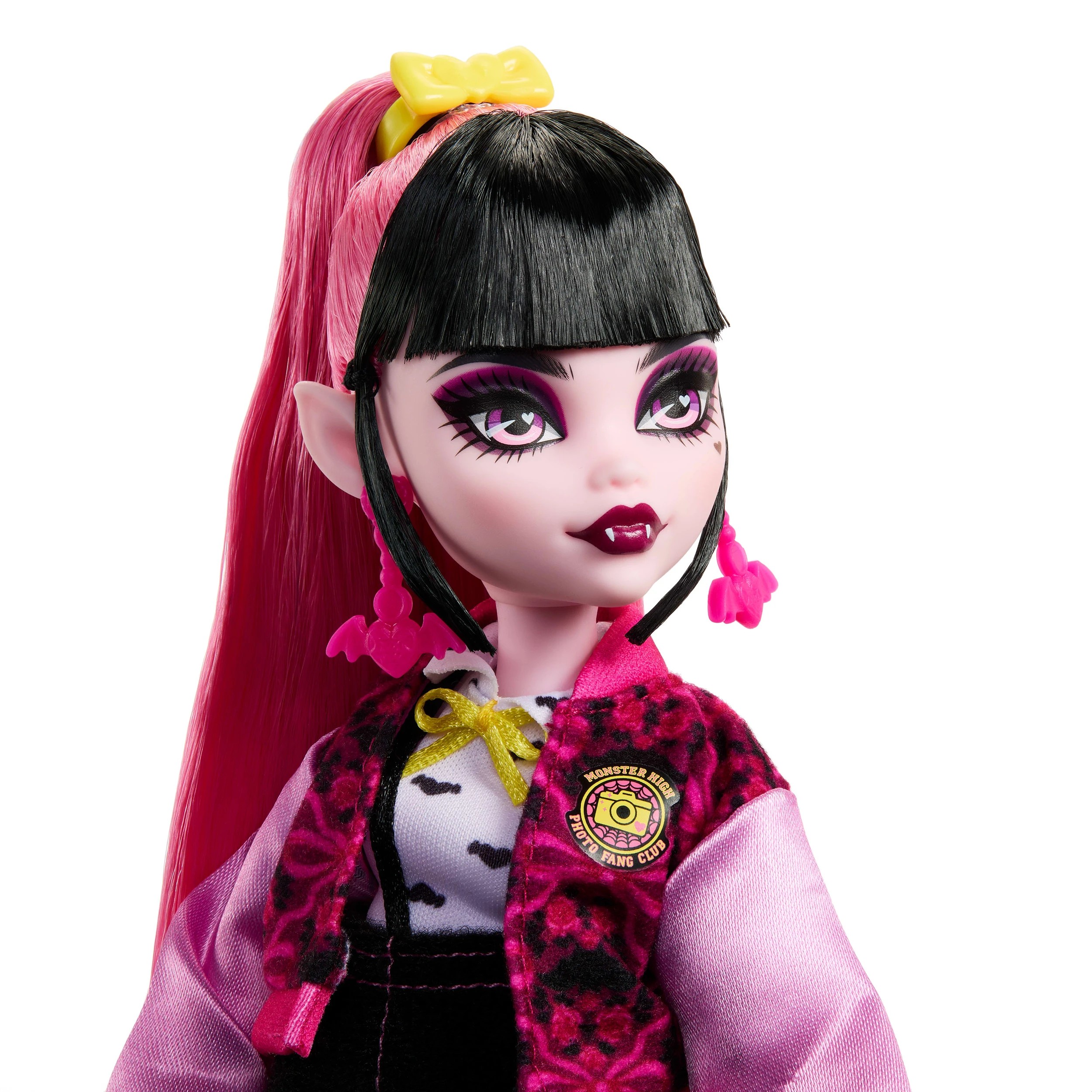 5 Monster High Fearbook Draculaura Fashion Doll Playset, 5 of 5