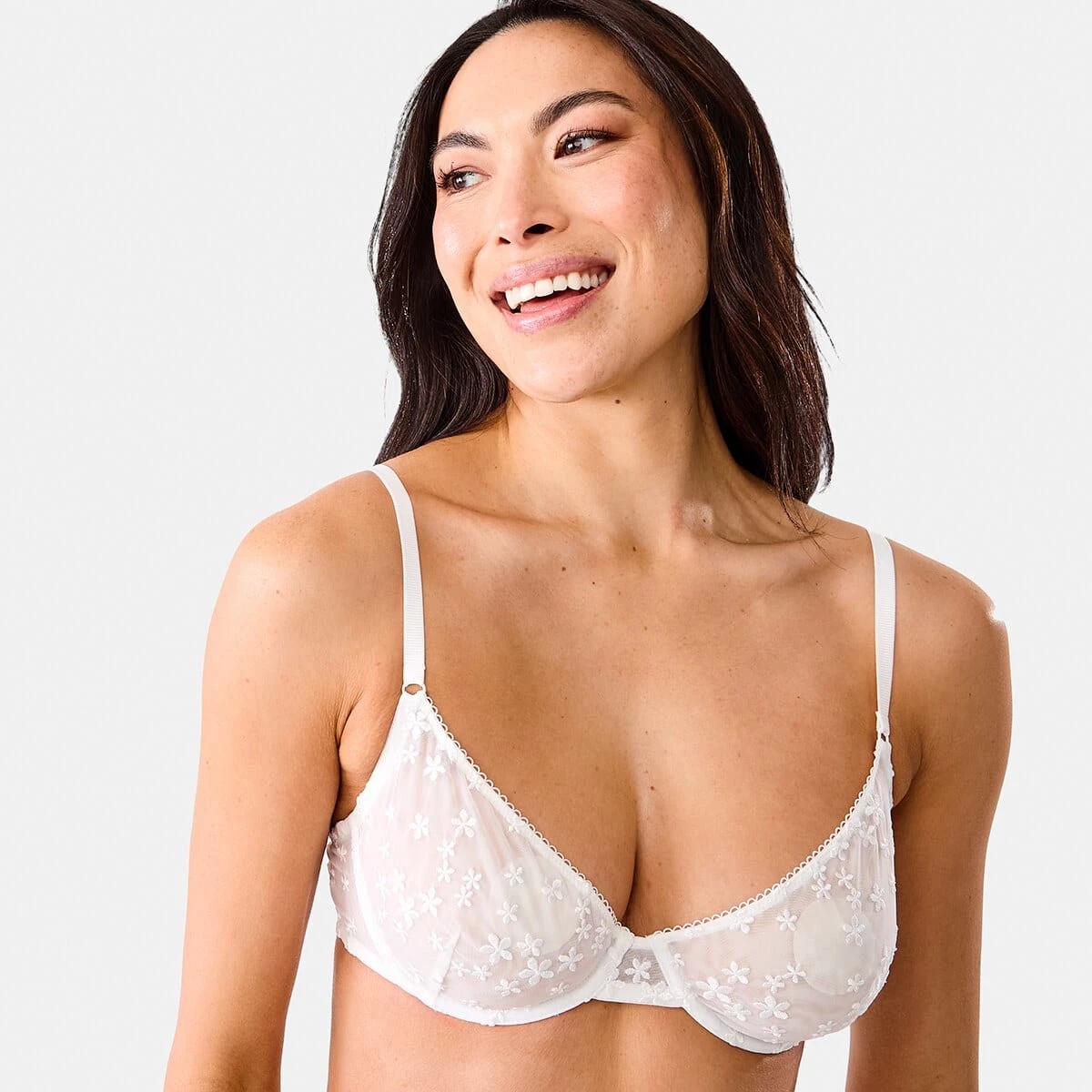 4 Co-ordinated Soft Cup Mesh Underwire Bra White, 4 of 7