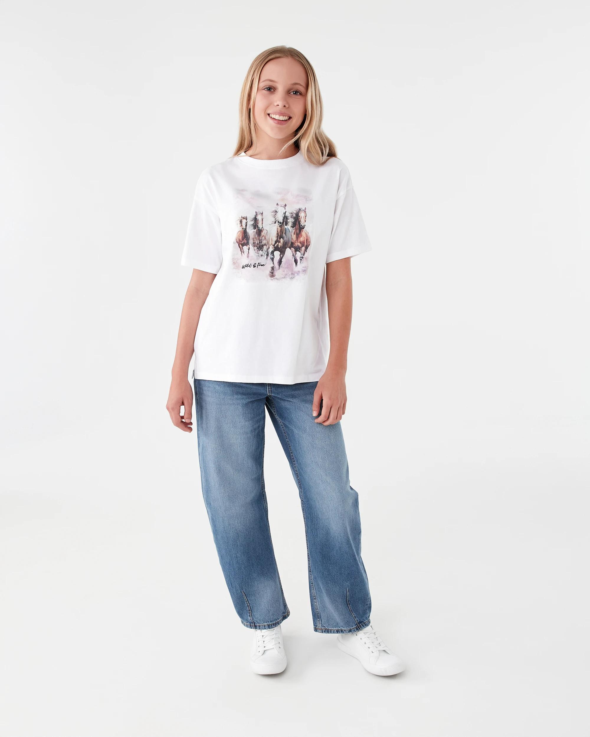 6 Barrel Leg Jeans with Pocket Detail Light Wash, 6 of 7