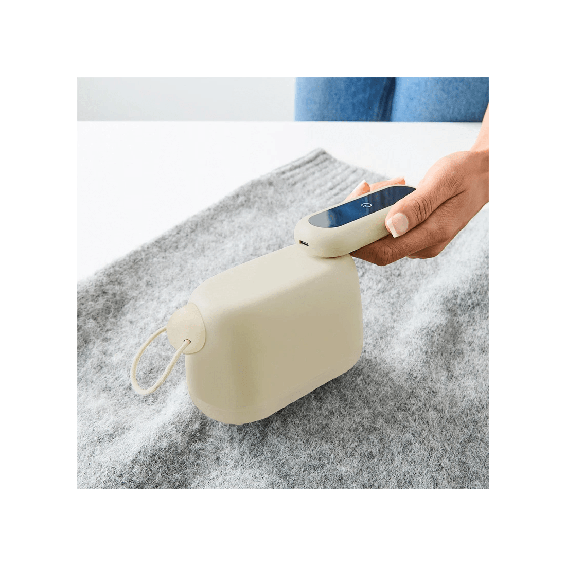 1 Rechargeable Dual Fabric Shaver, 1 of 10