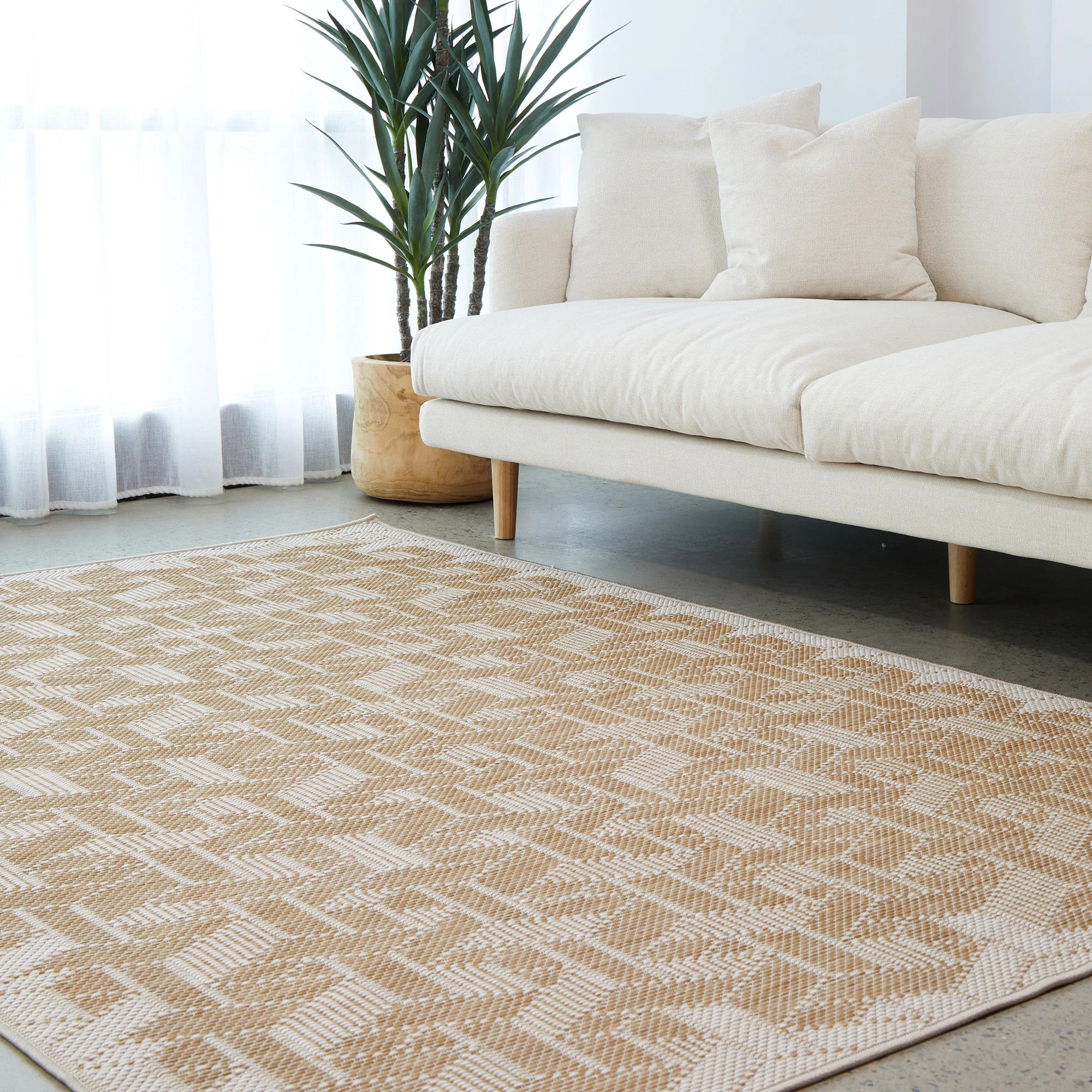2 Common Ground Rugs Palmline Kudo 290x200cm - Large Outdoor Rug - Beige, 2 of 7