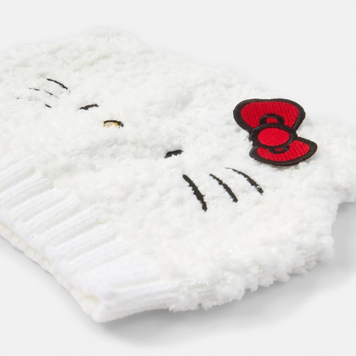 3 Hello Kitty License Beanie H Kitty, 3 of 3